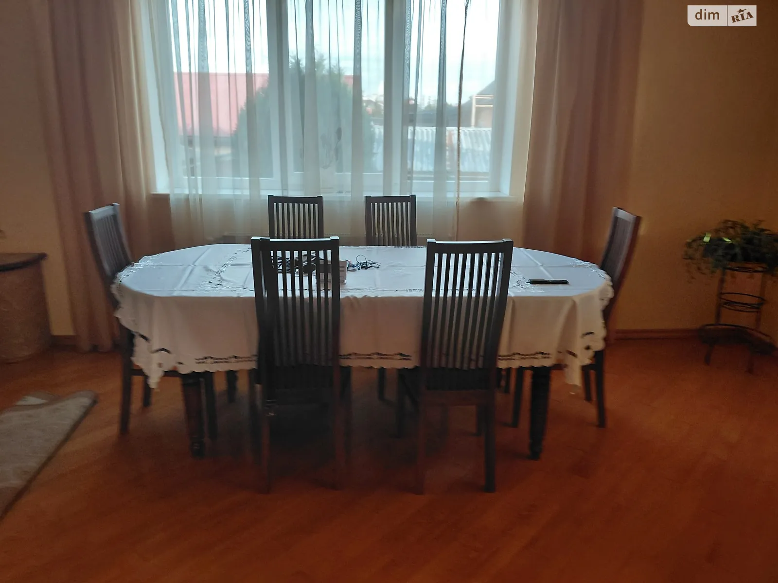 Сдается в аренду дом на 2 этажа 290 кв. м с верандой, цена: 1000 $ - фото 1