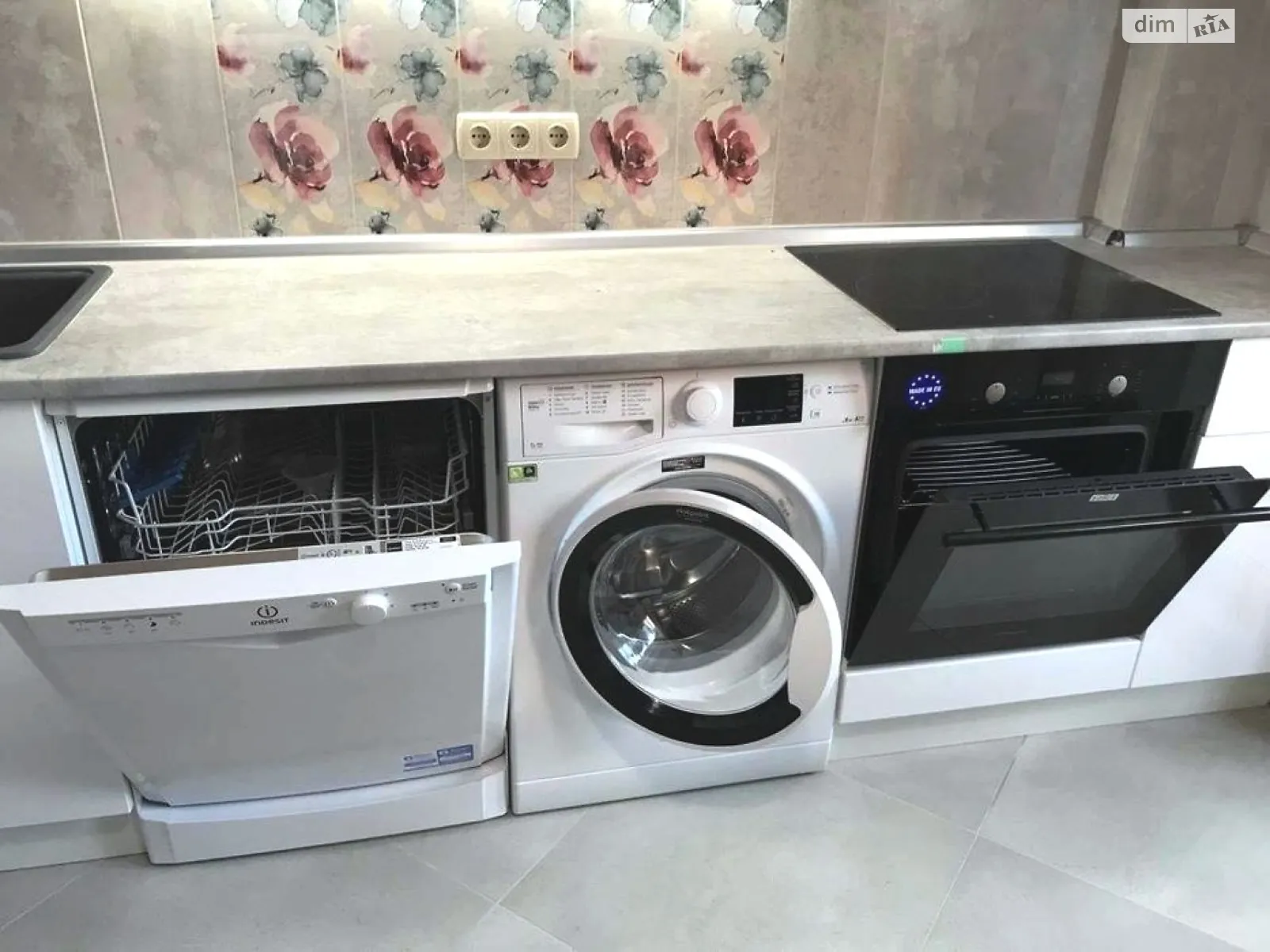 Сдается в аренду 1-комнатная квартира 41 кв. м в Одессе, ул. Жаботинского - фото 1