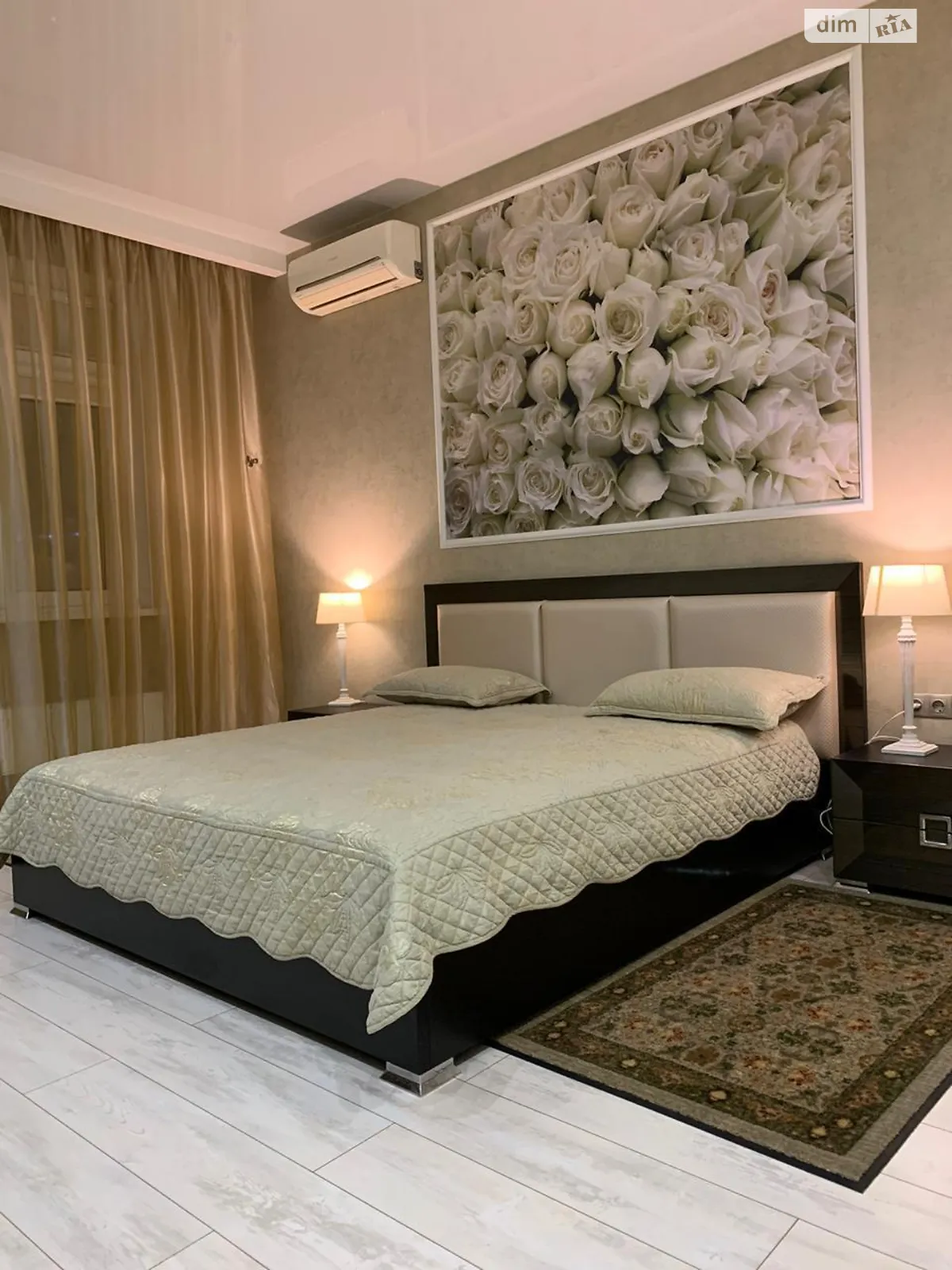 Сдается в аренду 1-комнатная квартира 65 кв. м в Одессе, ул. Жемчужная, 3 - фото 1