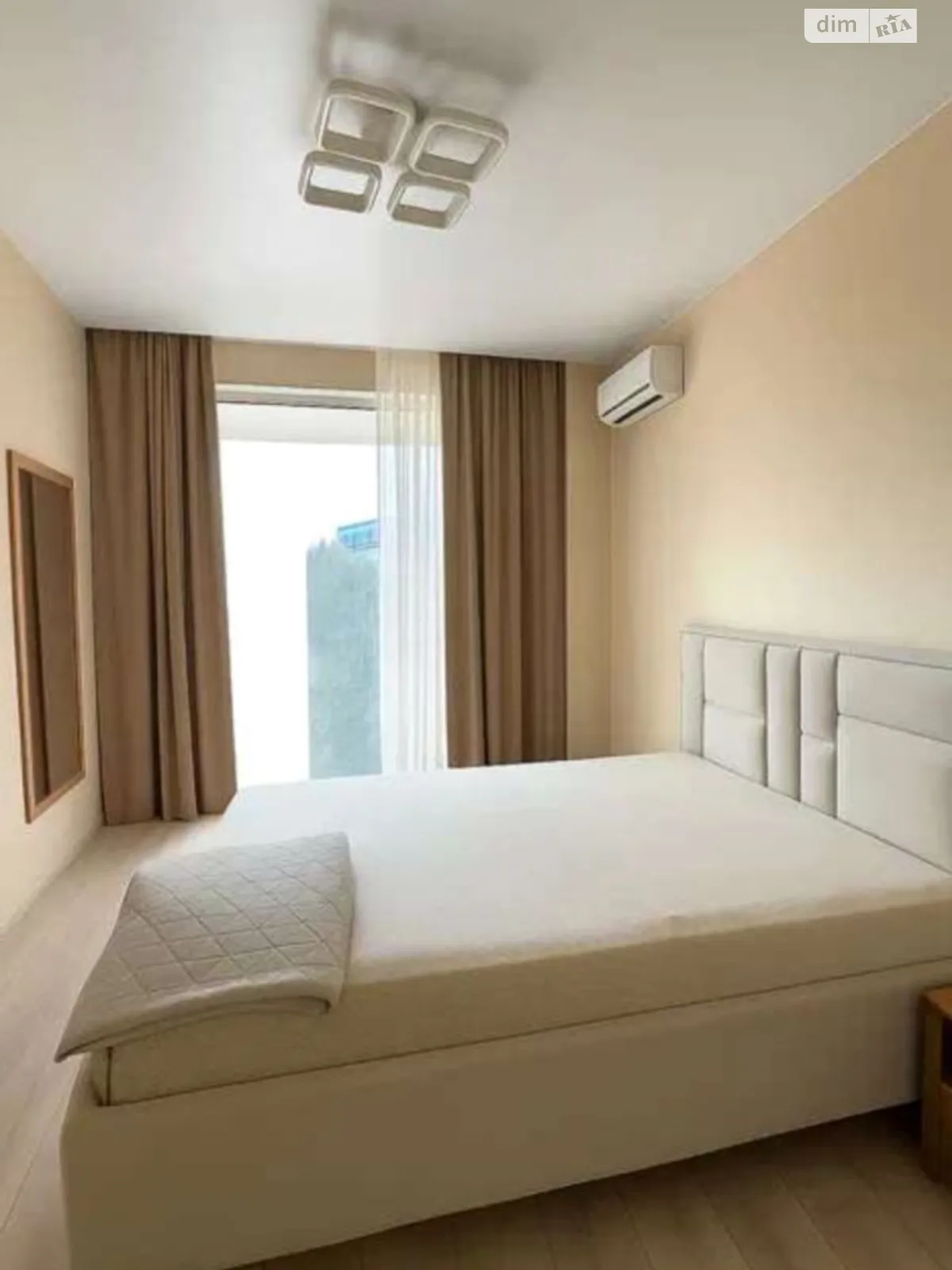 Сдается в аренду 1-комнатная квартира 50 кв. м в Одессе, ул. Валерия Самофалова, 20 - фото 1