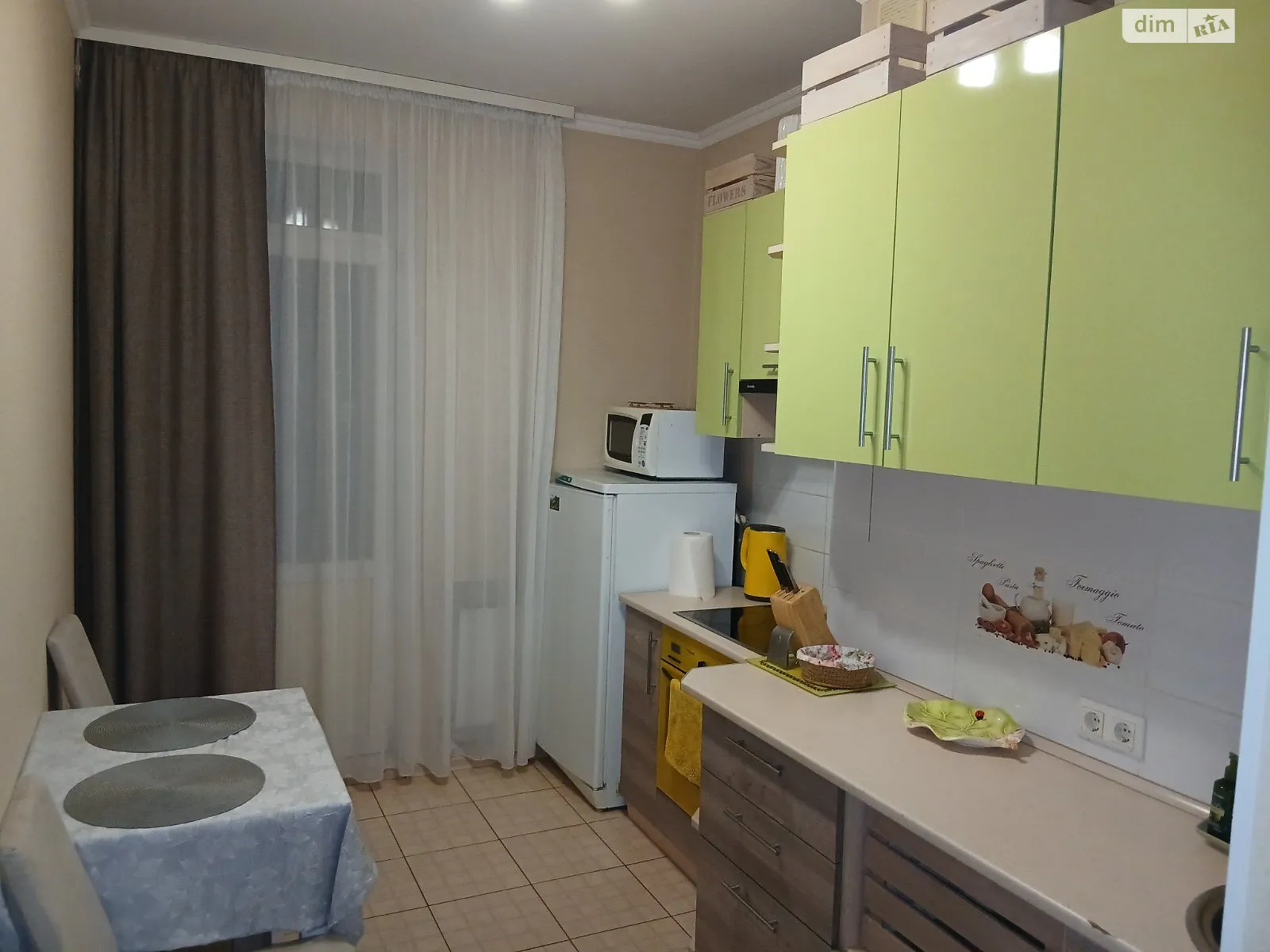 Сдается в аренду 1-комнатная квартира 42 кв. м в Одессе, мас. Радужный, 15/1 - фото 1