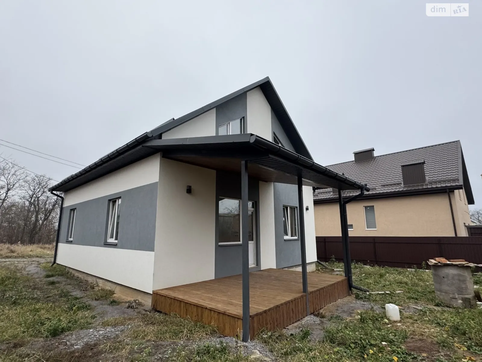 Продается дом на 2 этажа 125 кв. м с бассейном, цена: 76999 $ - фото 1