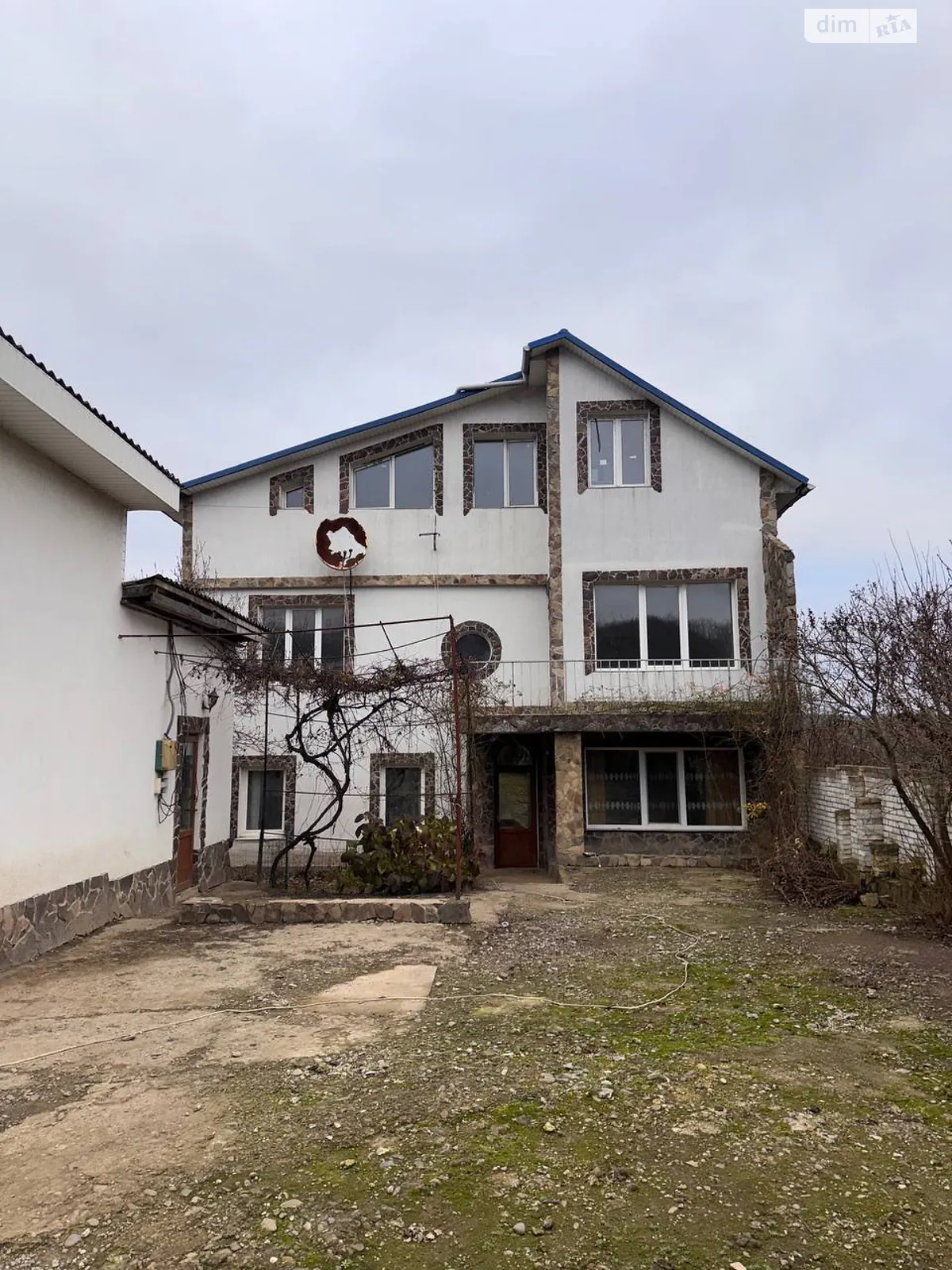 Продается дом на 3 этажа 316 кв. м с балконом, цена: 97000 $ - фото 1