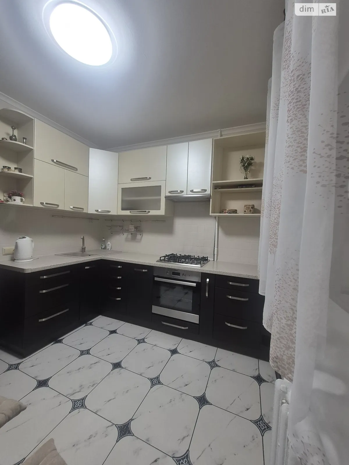 Сдается в аренду 1-комнатная квартира 36 кв. м в Белой Церкви, ул. Людмилы Павличенко - фото 1