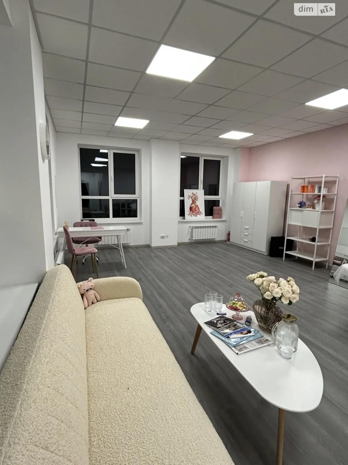 Здається в оренду приміщення вільного призначення 49 кв. м в 4-поверховій будівлі, цена: 15000 грн - фото 1