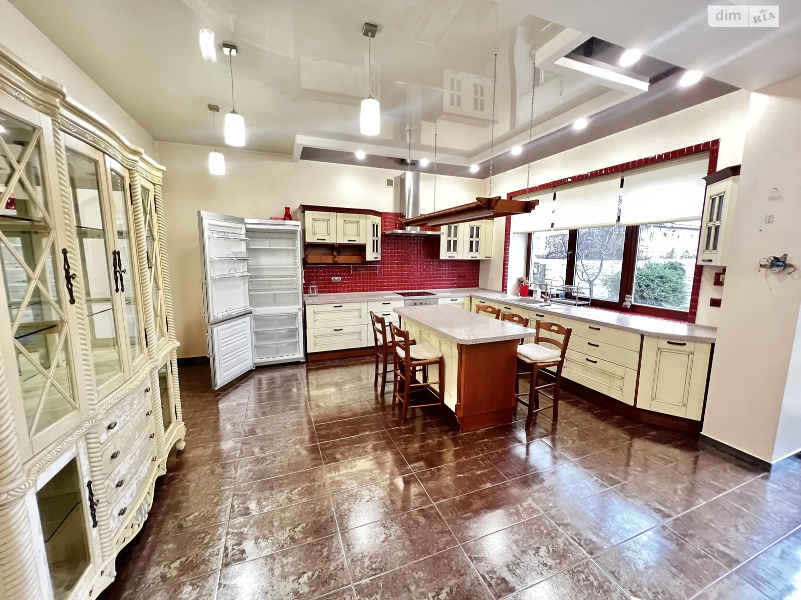 Сдается в аренду дом на 2 этажа 180 кв. м с подвалом, цена: 50000 грн - фото 1