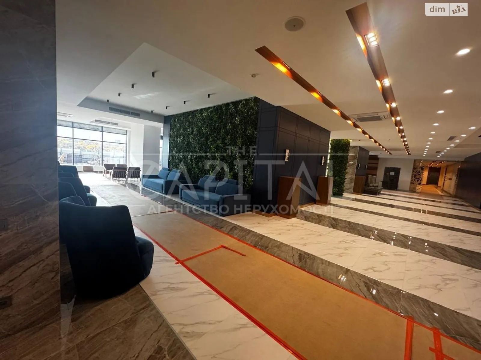 Продается 3-комнатная квартира 106.1 кв. м в Киеве, ул. Зверинецкая, 70А - фото 1