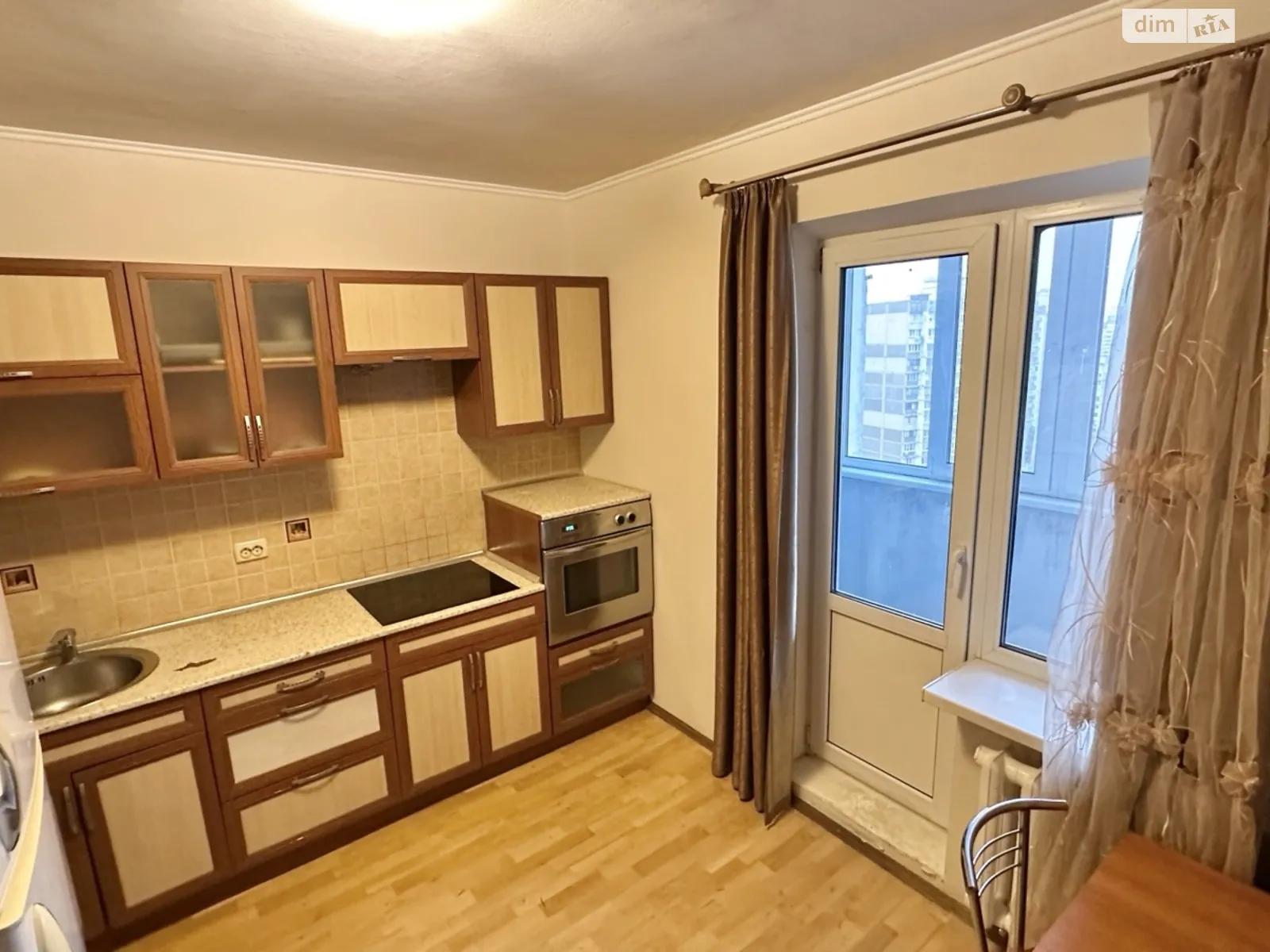 Продается 1-комнатная квартира 43.2 кв. м в Киеве, ул. Драгоманова, 1Г - фото 1