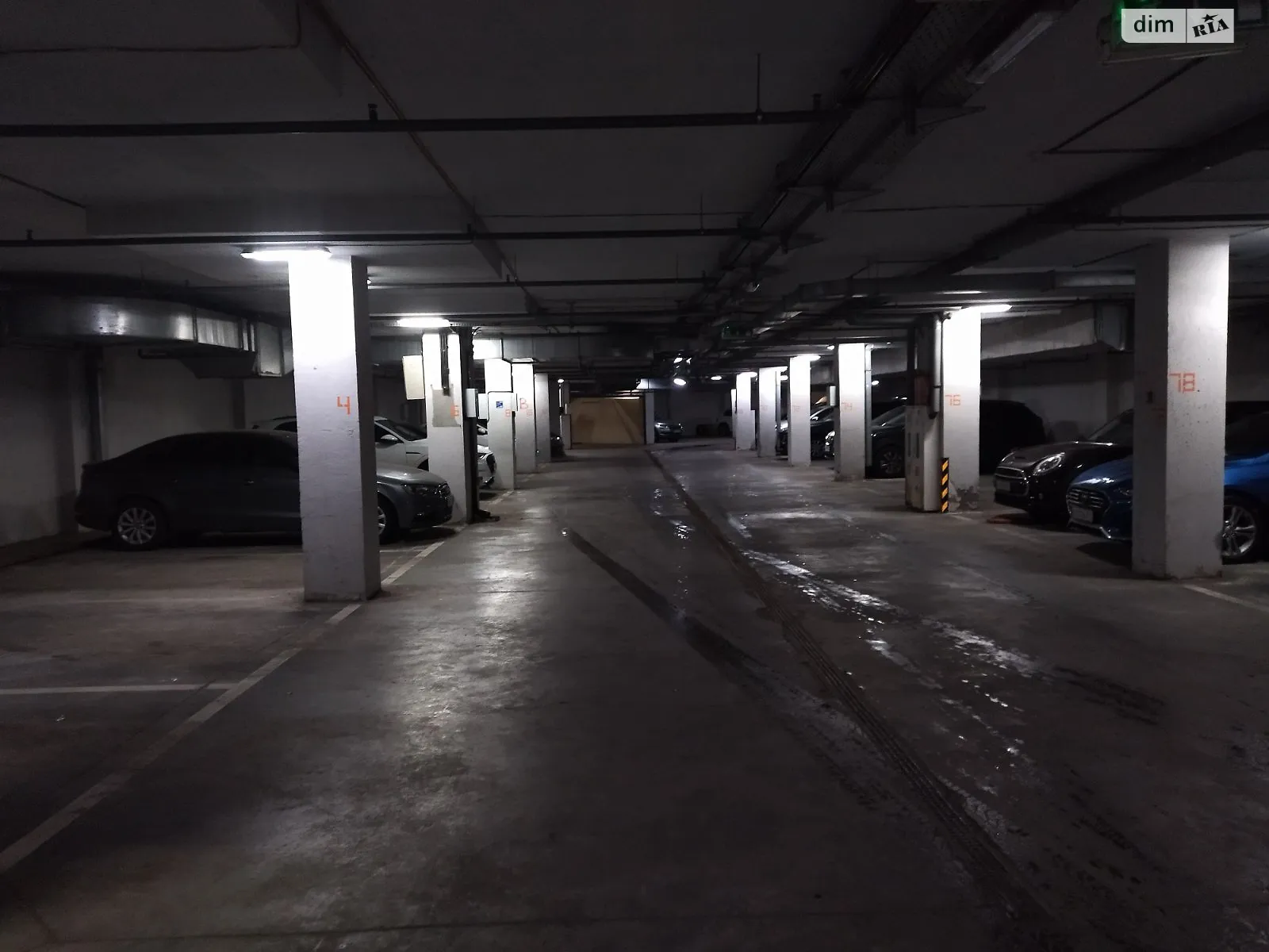 Продается подземный паркинг универсальный на 24.5 кв. м, цена: 25725 $ - фото 1