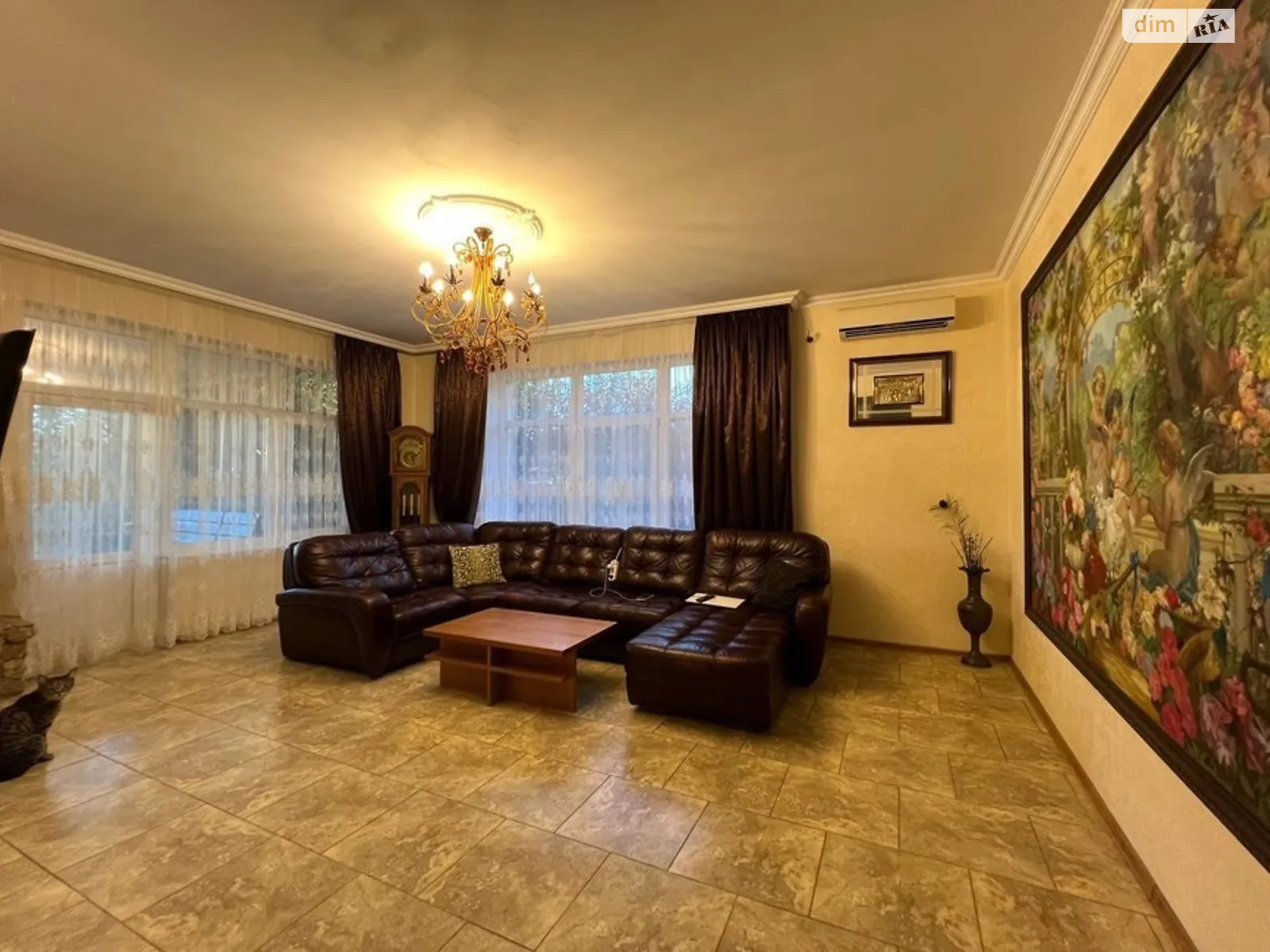 Продается дом на 2 этажа 221.8 кв. м с камином, цена: 215000 $ - фото 1