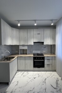 Продаж квартири, Хмельницький, р‑н. Озерна, Гетьманська вулиця, буд. 7