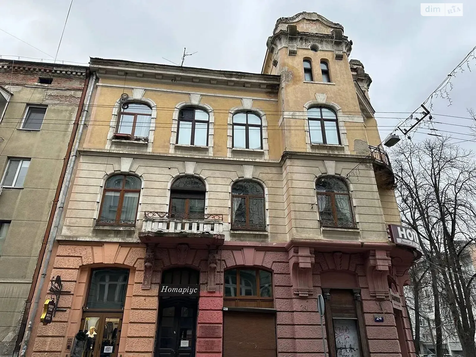 Продается 3-комнатная квартира 107 кв. м в Ивано-Франковске, ул. Гетьмана Ивана Мазепы, 24 - фото 1