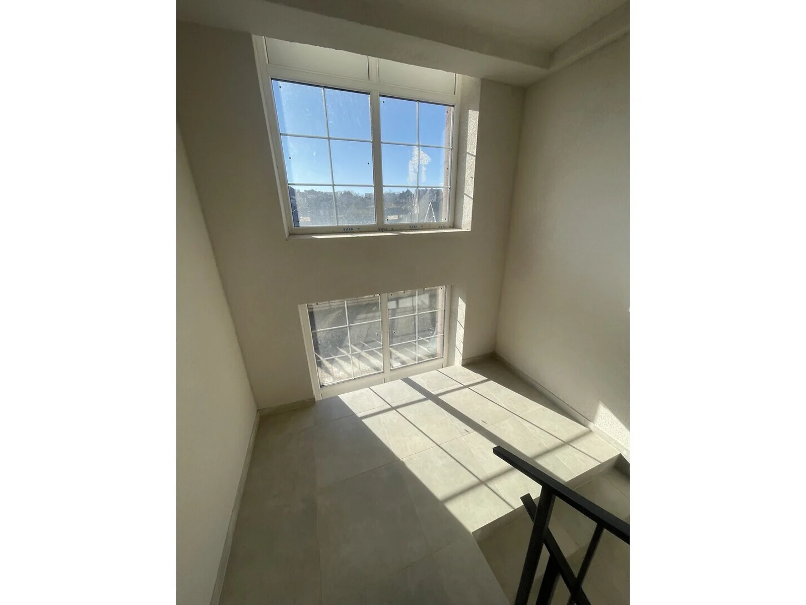 Продается 2-комнатная квартира 65 кв. м в Чагоре, ул. Международная, 41 - фото 1