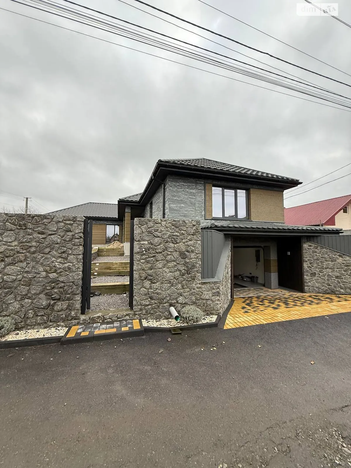 Продается одноэтажный дом 155 кв. м с мансардой, цена: 110000 $ - фото 1