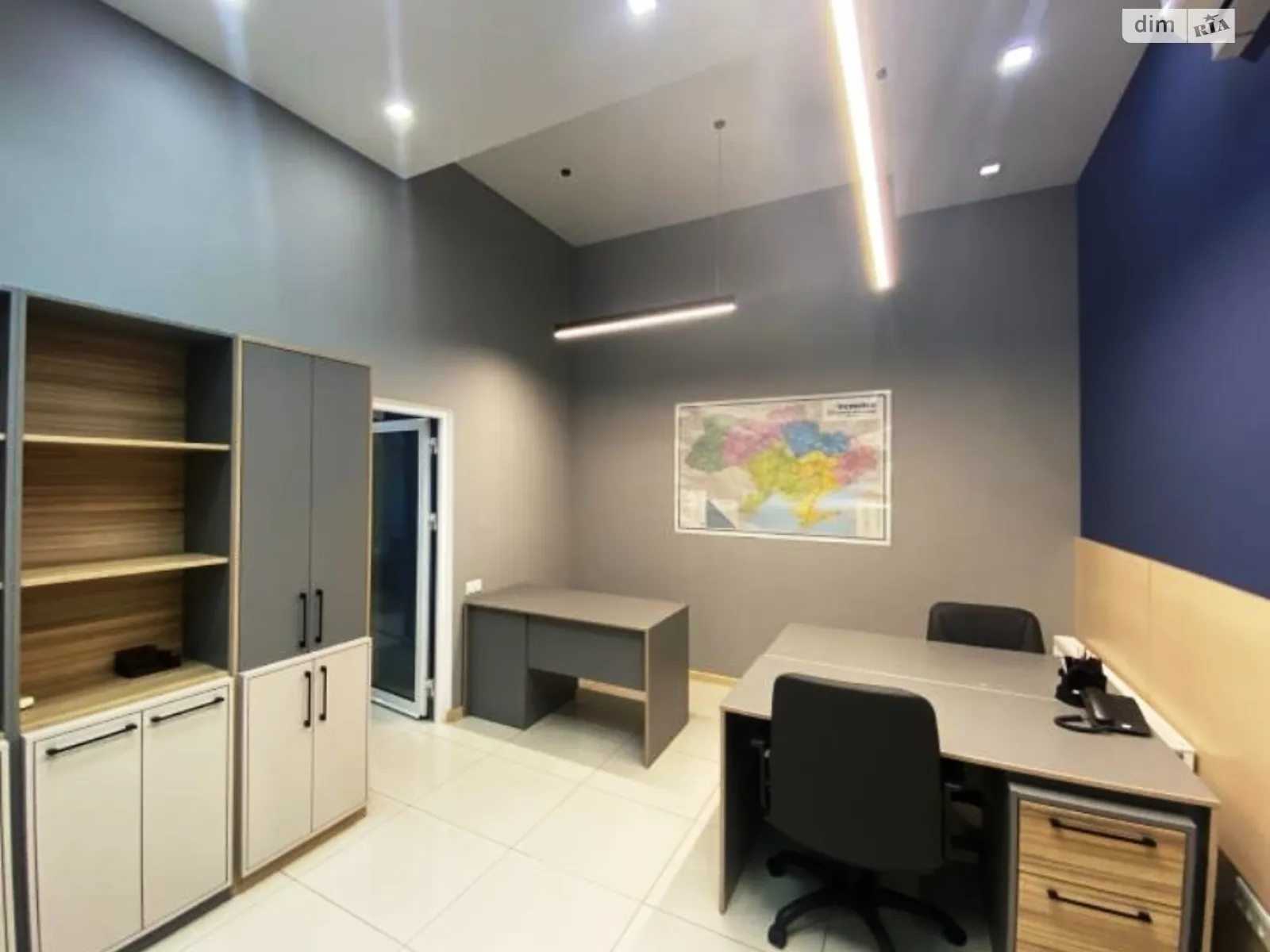 Продается офис 86.1 кв. м в бизнес-центре, цена: 173000 $ - фото 1