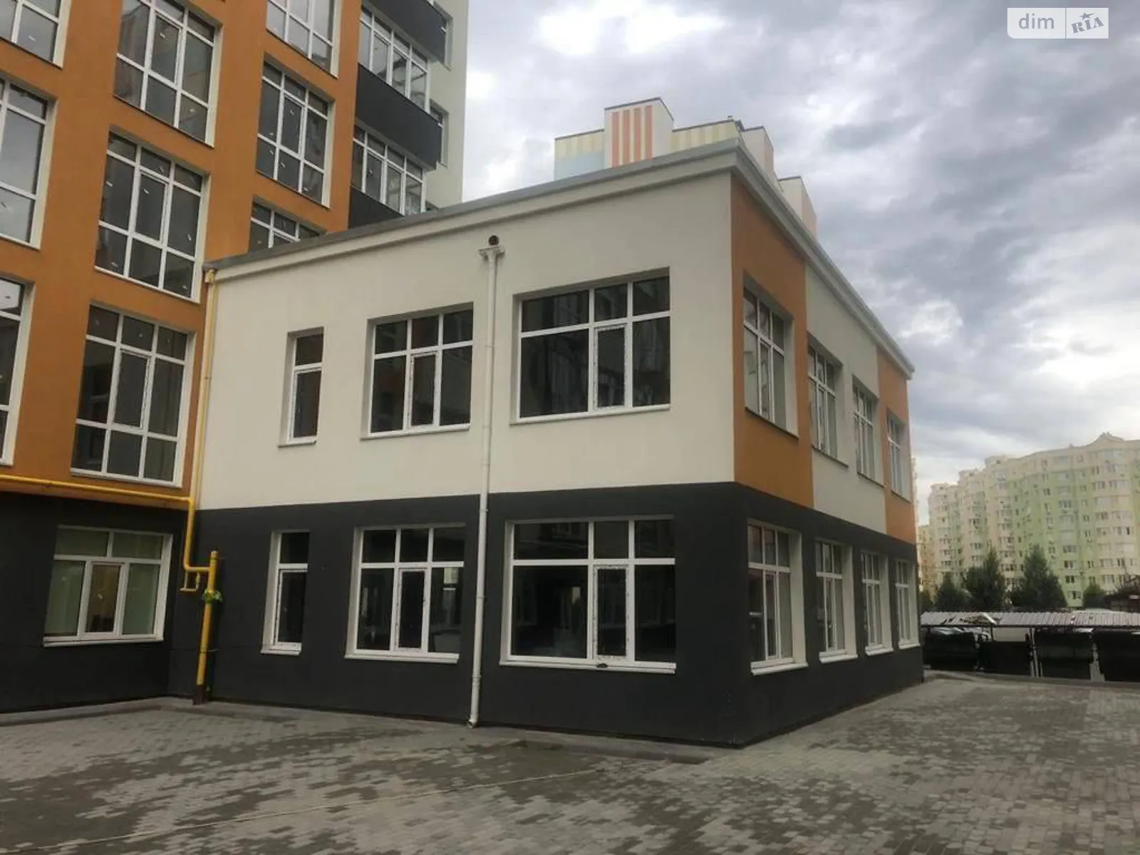 Продається приміщення вільного призначення 740.1 кв. м в 2-поверховій будівлі, цена: 592000 $ - фото 1