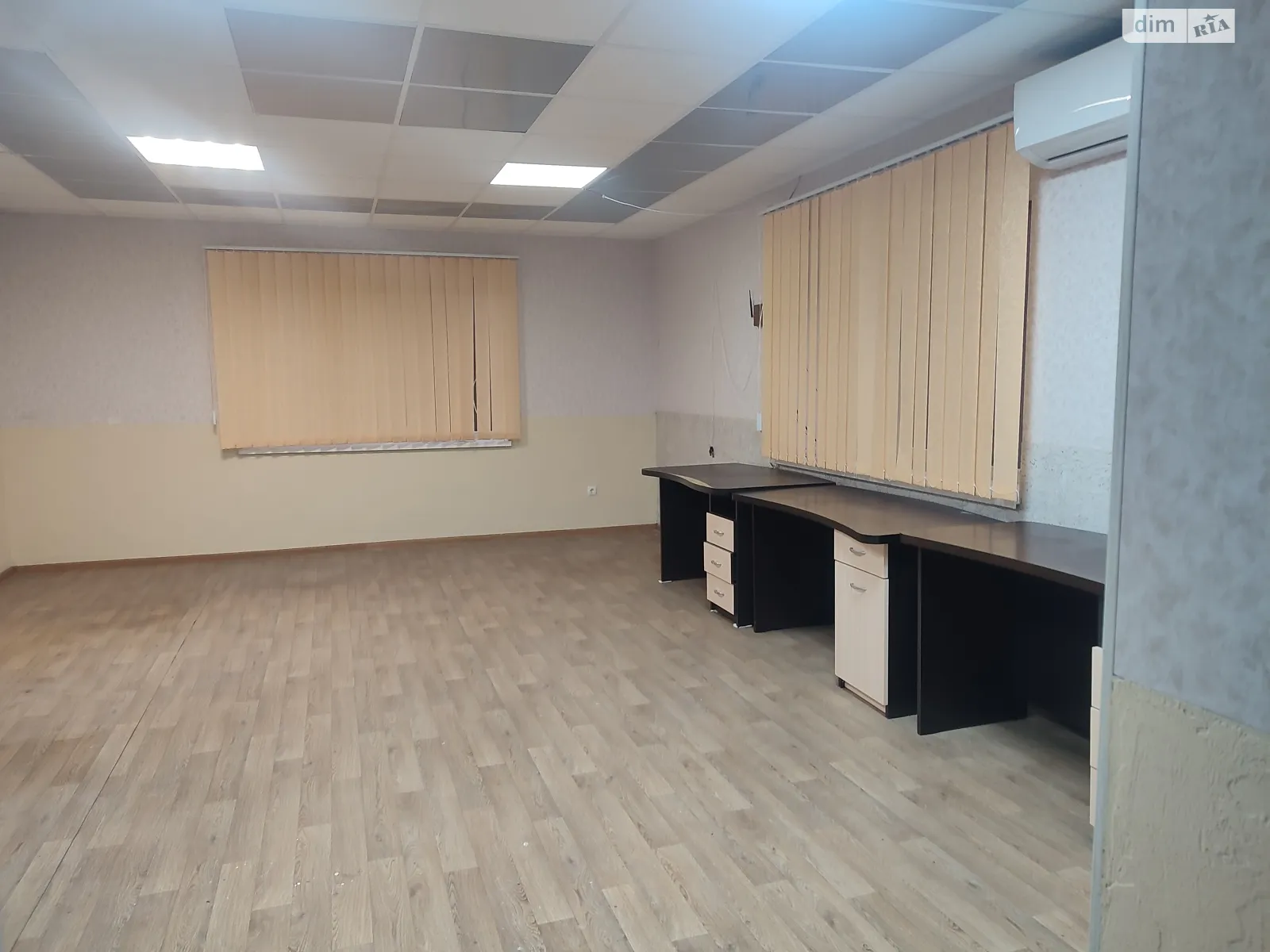 Продається офіс 92 кв. м в бізнес-центрі, цена: 65000 $ - фото 1