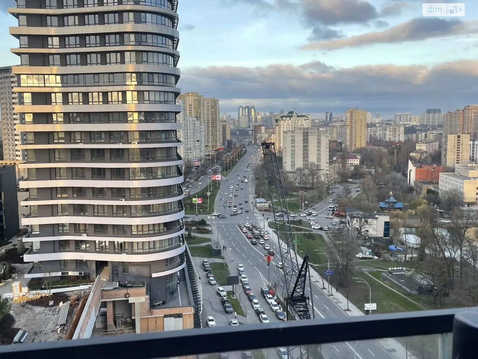 Продається 3-кімнатна квартира 105 кв. м у Києві, вул. Васильківська, 1 - фото 1