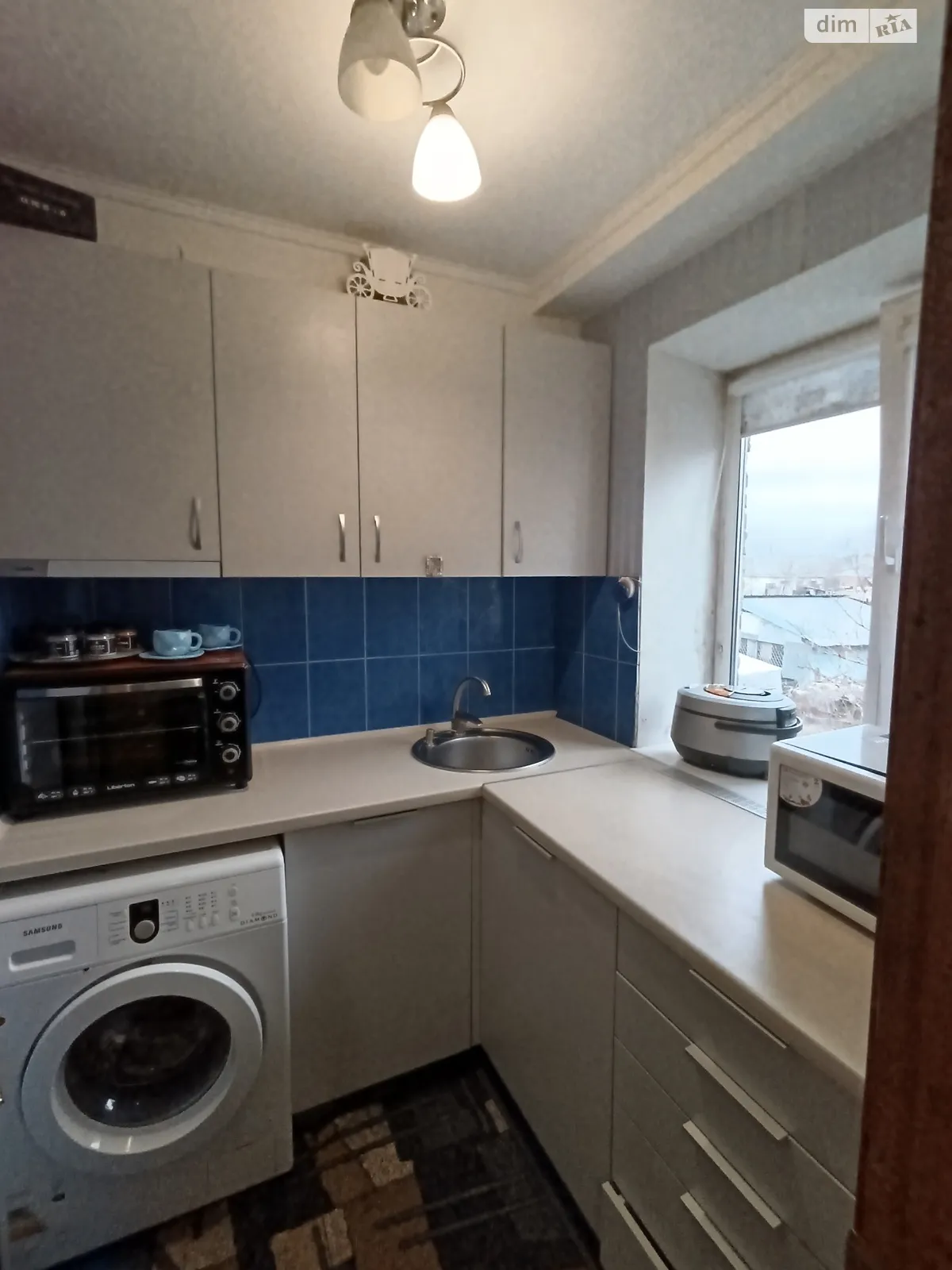 Продается комната 17.8 кв. м в Докучаевске, цена: 8000 $ - фото 1