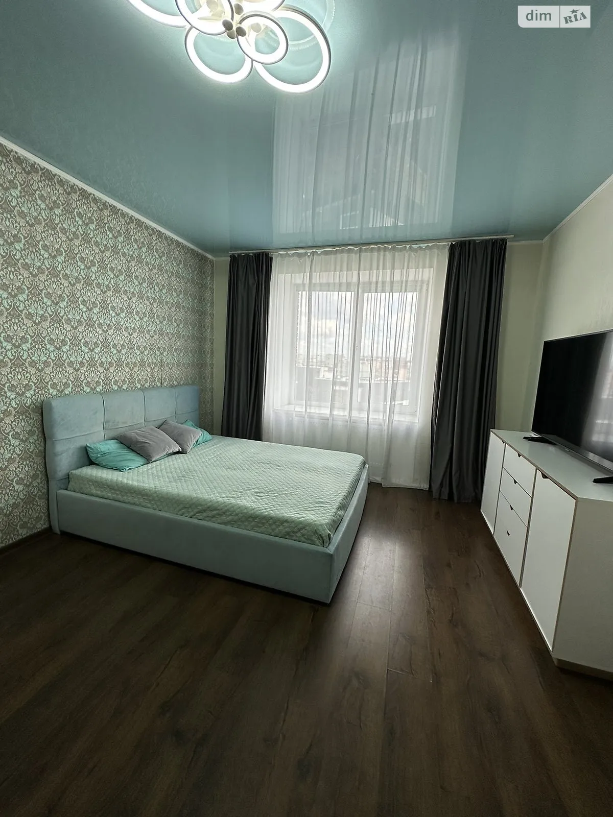 Продается 2-комнатная квартира 74 кв. м в Хмельницком, ул. Кармелюка, 4/2 - фото 1