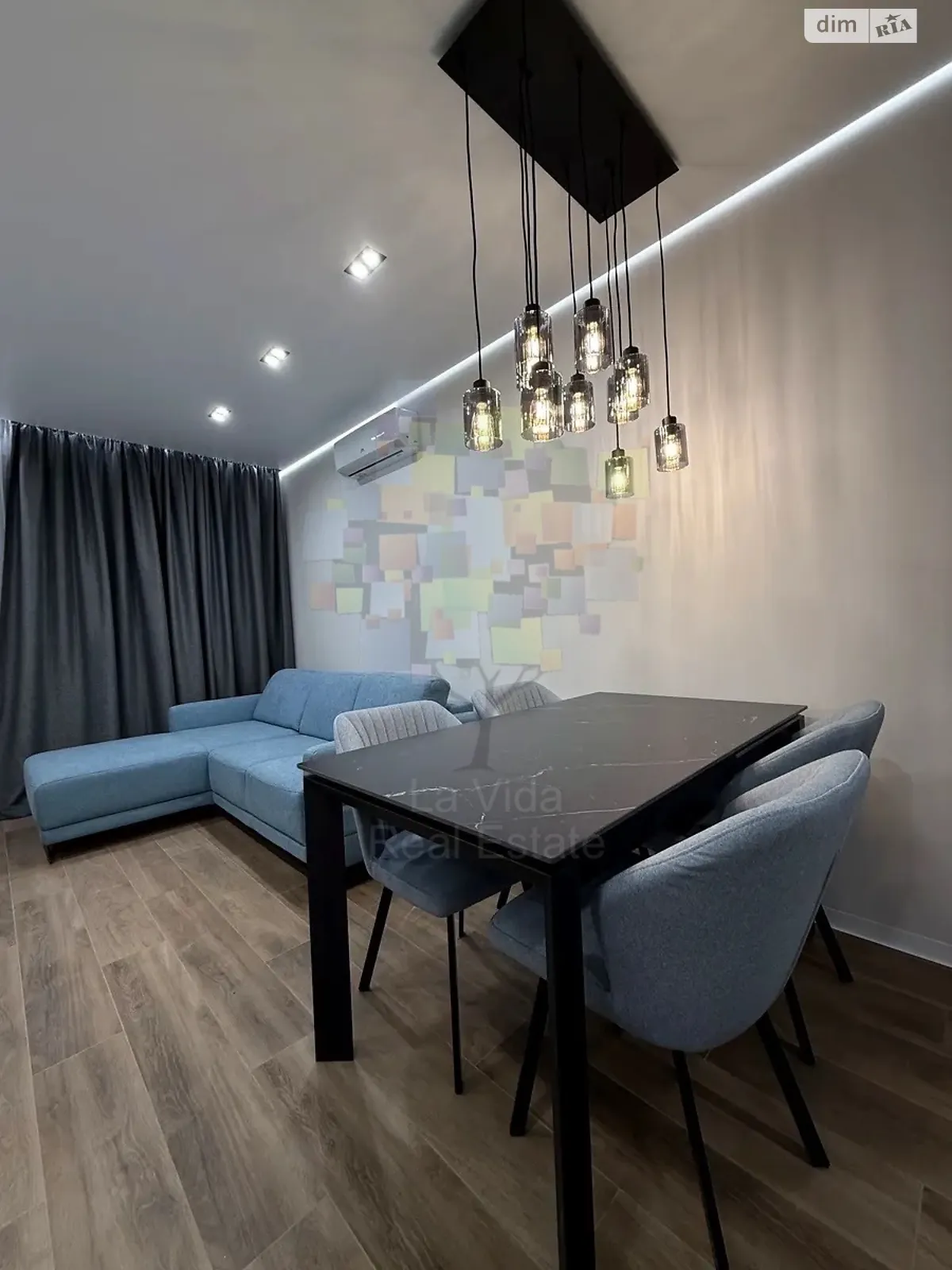 Продается 3-комнатная квартира 77.6 кв. м в Киеве, ул. Всеволода Змиенко, 34/21 - фото 1