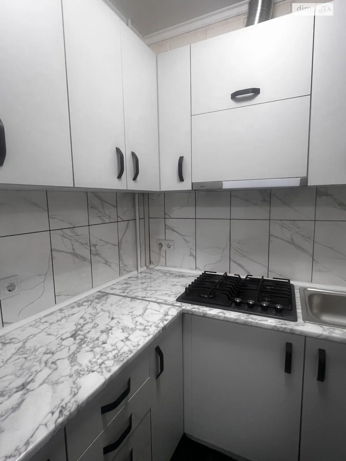 Сдается в аренду одноэтажный дом 60 кв. м с подвалом, цена: 350 $ - фото 1