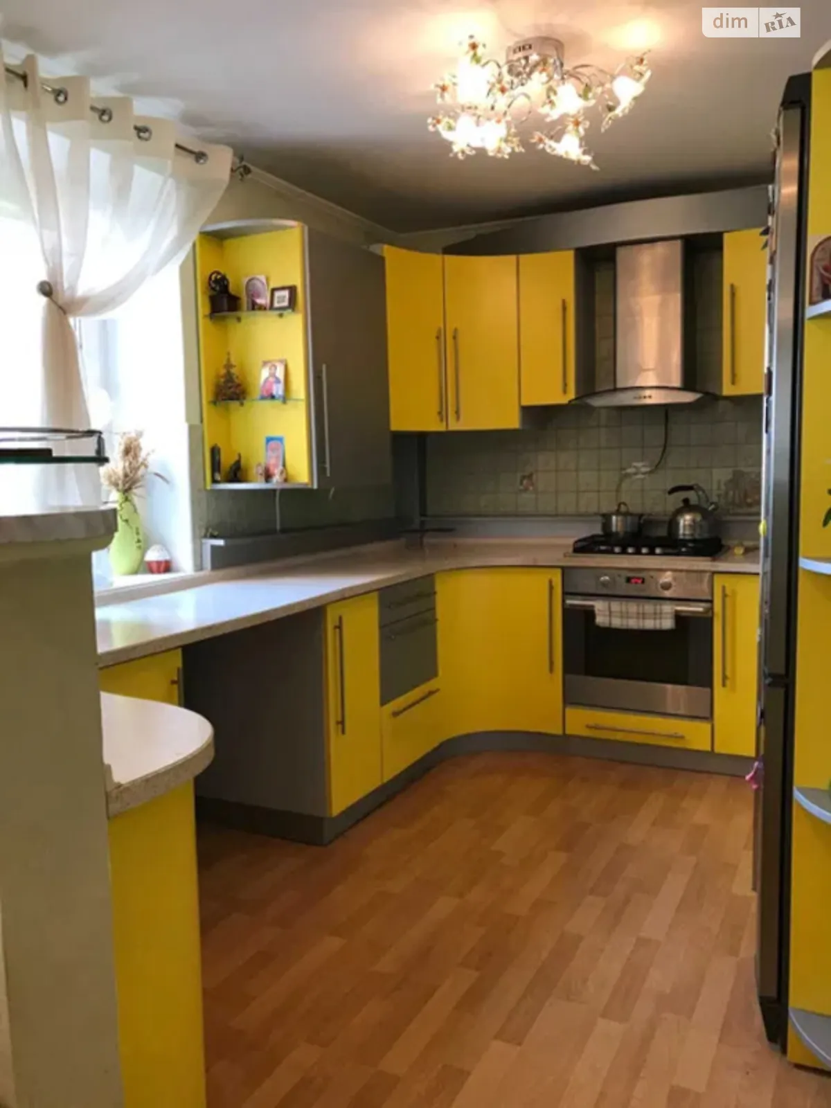 Продається 3-кімнатна квартира 90 кв. м у Трускавці, вул. Мазепи, 10 - фото 1