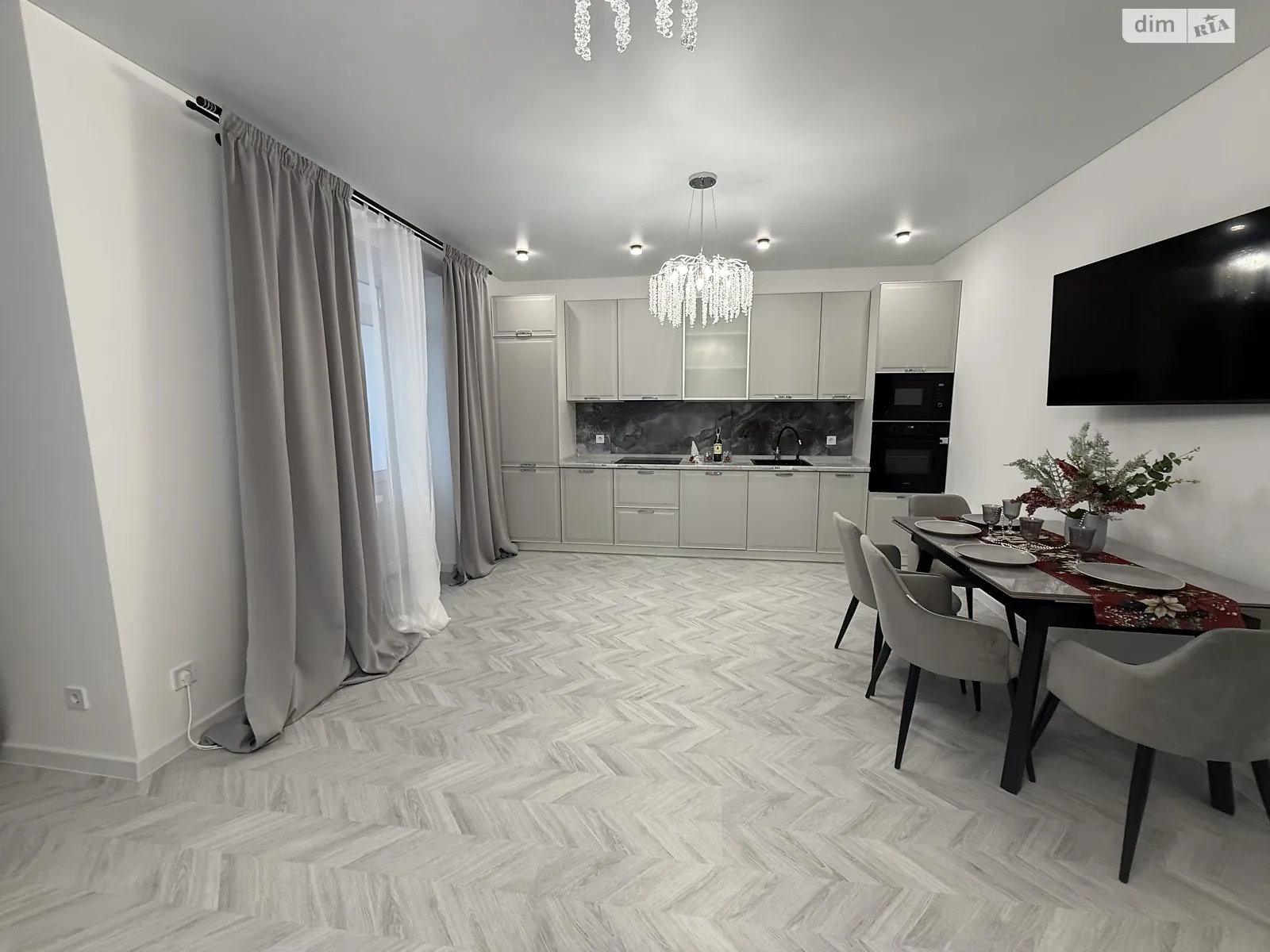 Продается 3-комнатная квартира 80 кв. м в Виннице, ул. Андрея Шептицкого, 4 - фото 1