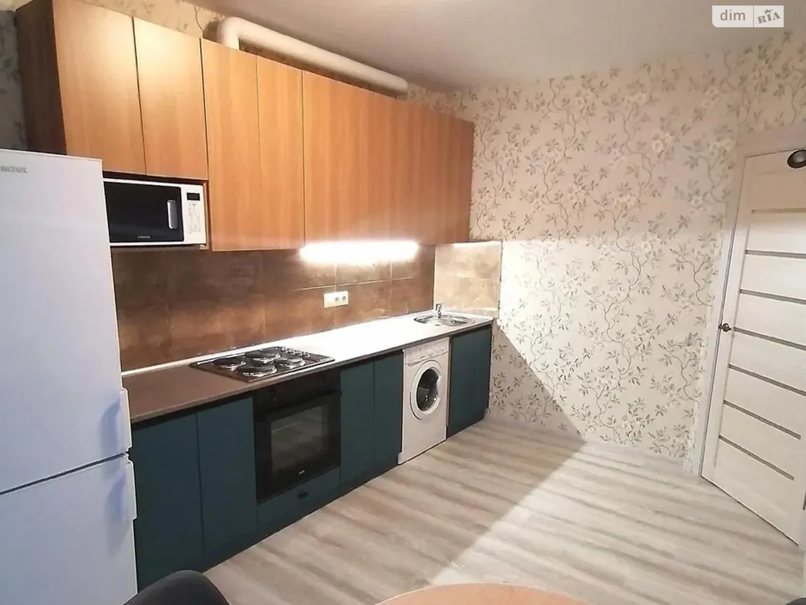 Сдается в аренду 1-комнатная квартира 38 кв. м в Киеве, ул. Кадетский Гай, 12 - фото 1