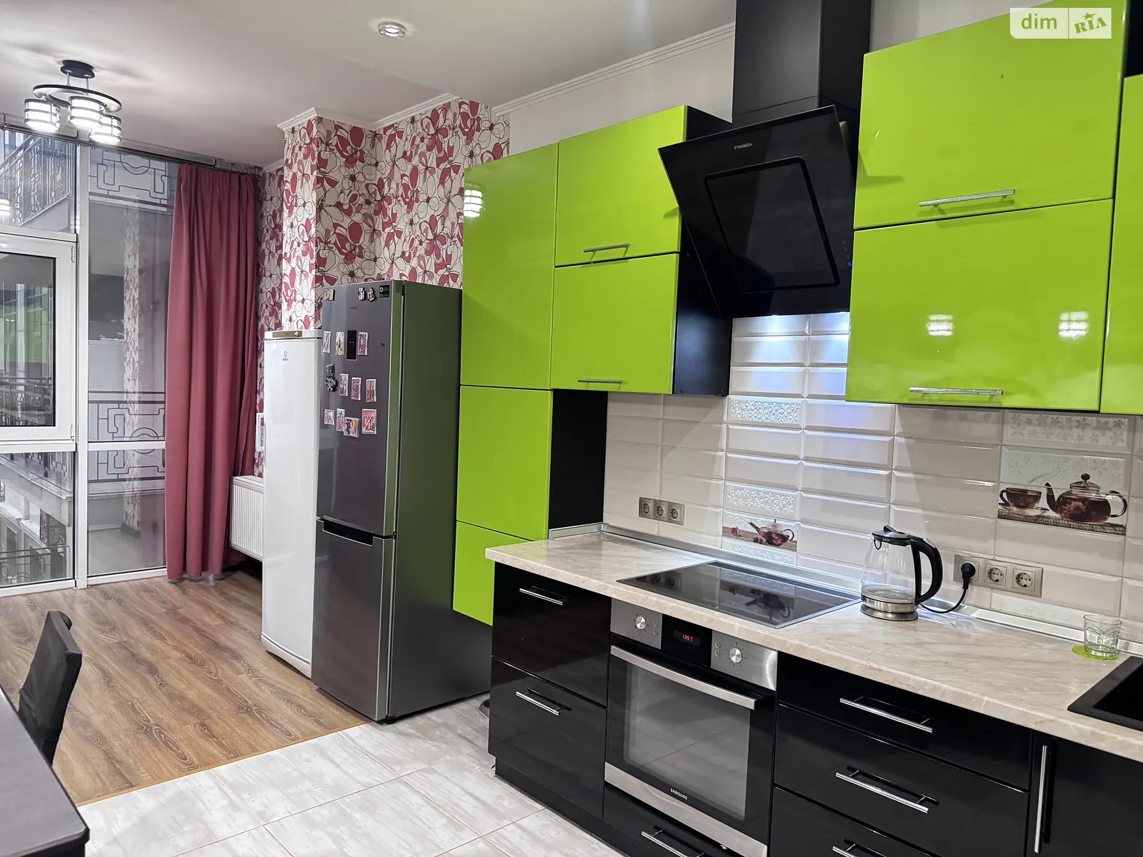 Продається 2-кімнатна квартира 81 кв. м у Лиманці, вул. Перлинна, 3 - фото 1