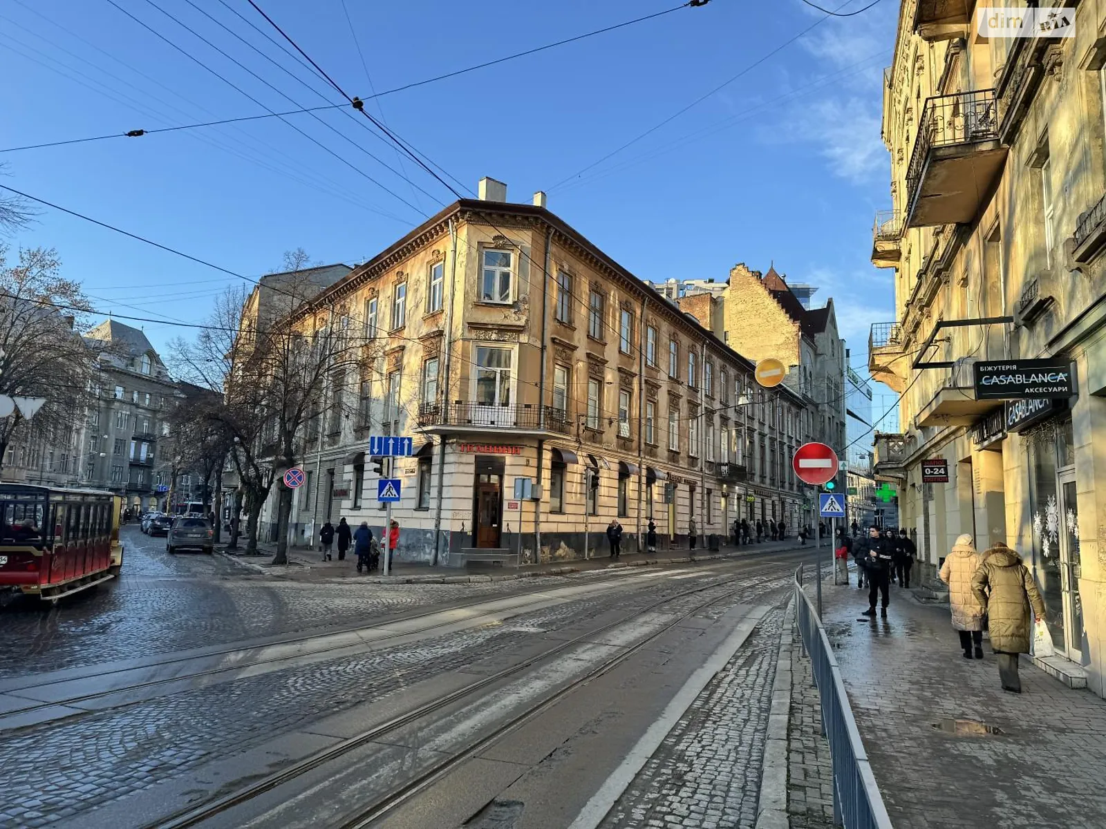 Продається 3-кімнатна квартира 98.5 кв. м у Львові, вул. Князя Романа, 11 - фото 1