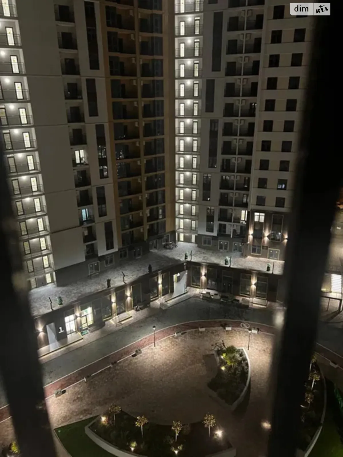 Продается 1-комнатная квартира 42 кв. м в Одессе, ул. Краснова, 3 - фото 1