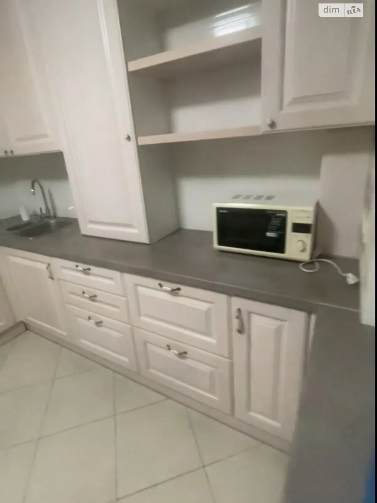 Сдается в аренду 1-комнатная квартира 38 кв. м в Ирпене, ул. Минеральная, 39 - фото 1