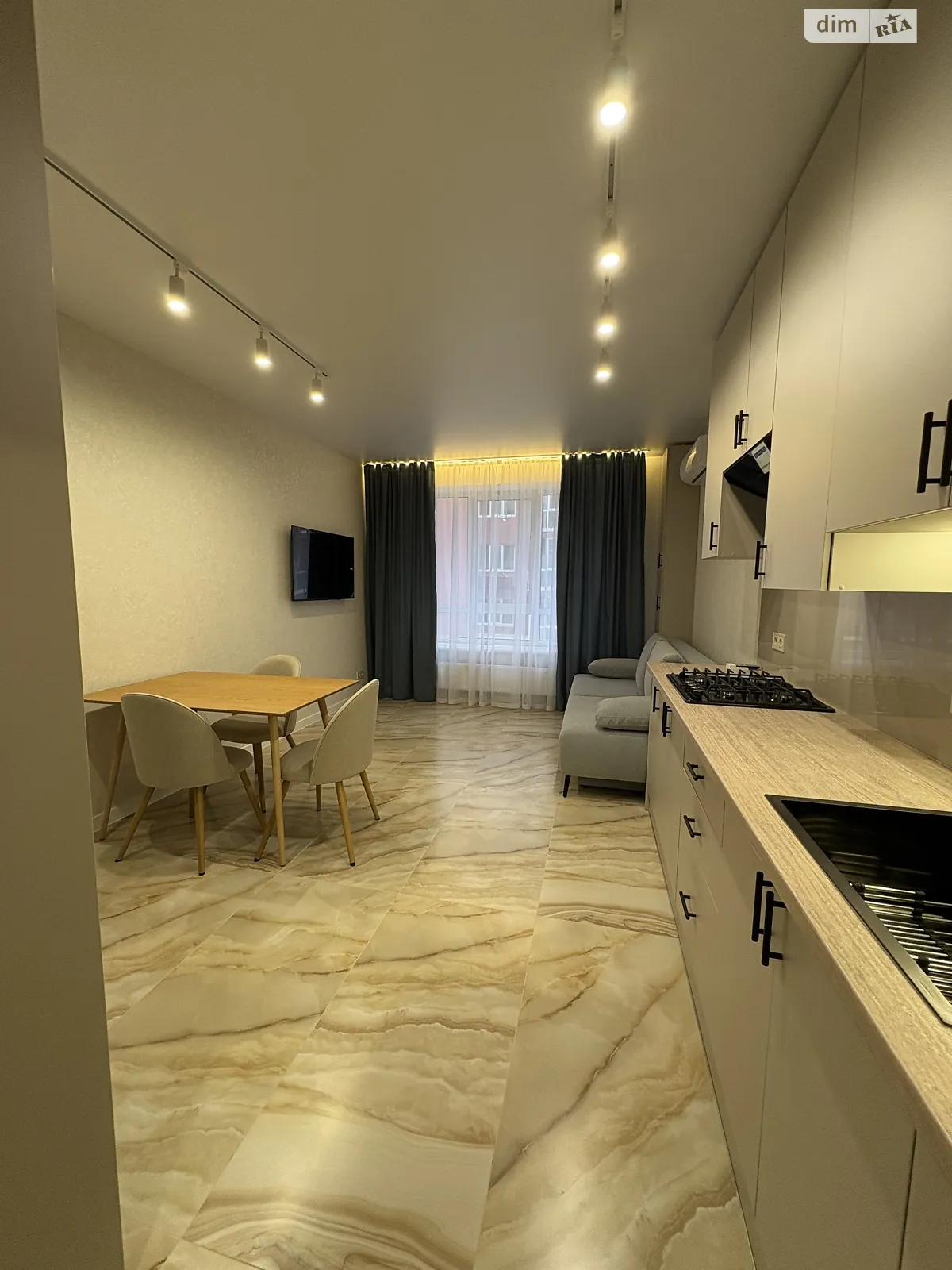 Продается 1-комнатная квартира 39.6 кв. м в Ирпене, ул. Соборная(ІІІ Интернационала), 2К/11 - фото 1