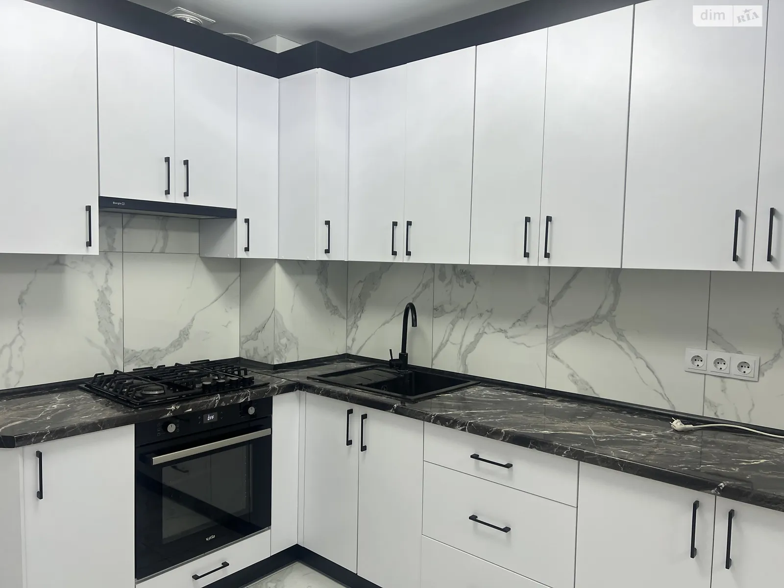 1-комнатная квартира 50 кв. м в Тернополе, ул. Киевская, 9Г - фото 1