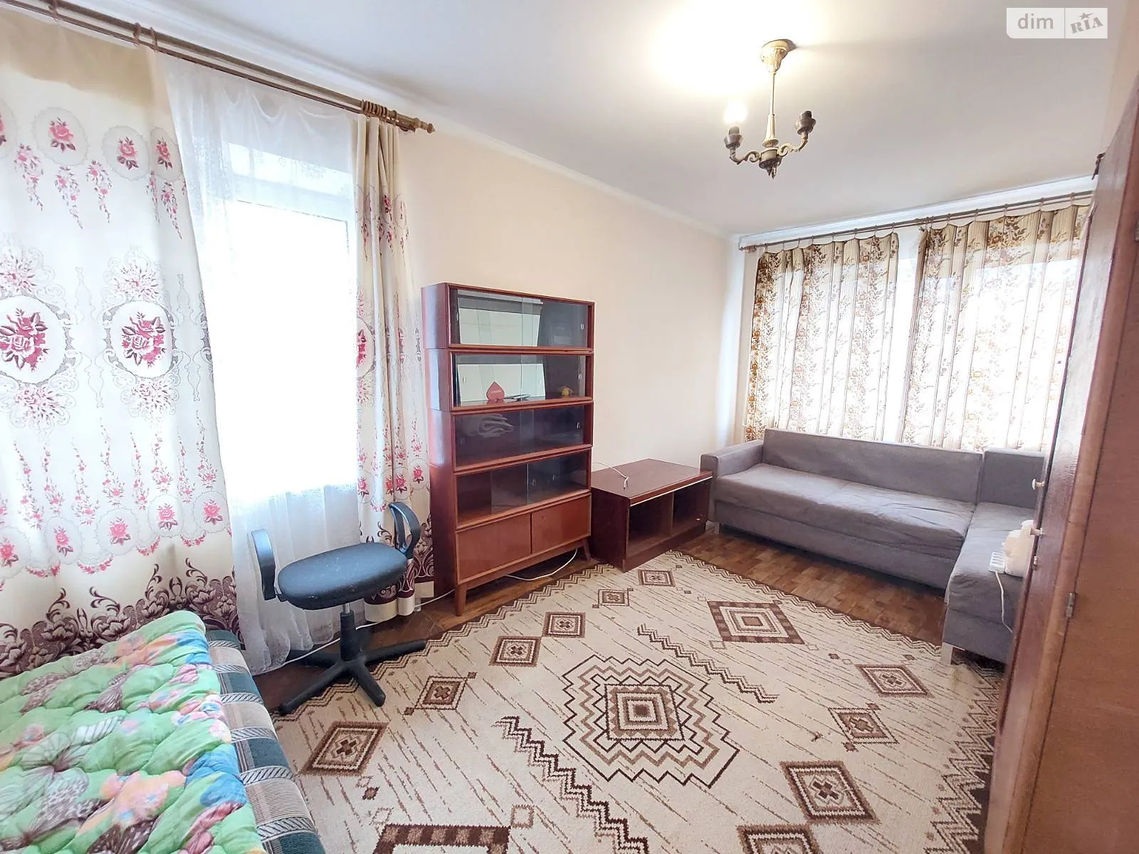 2-комнатная квартира 46 кв. м в Тернополе, ул. Карпенко - фото 1