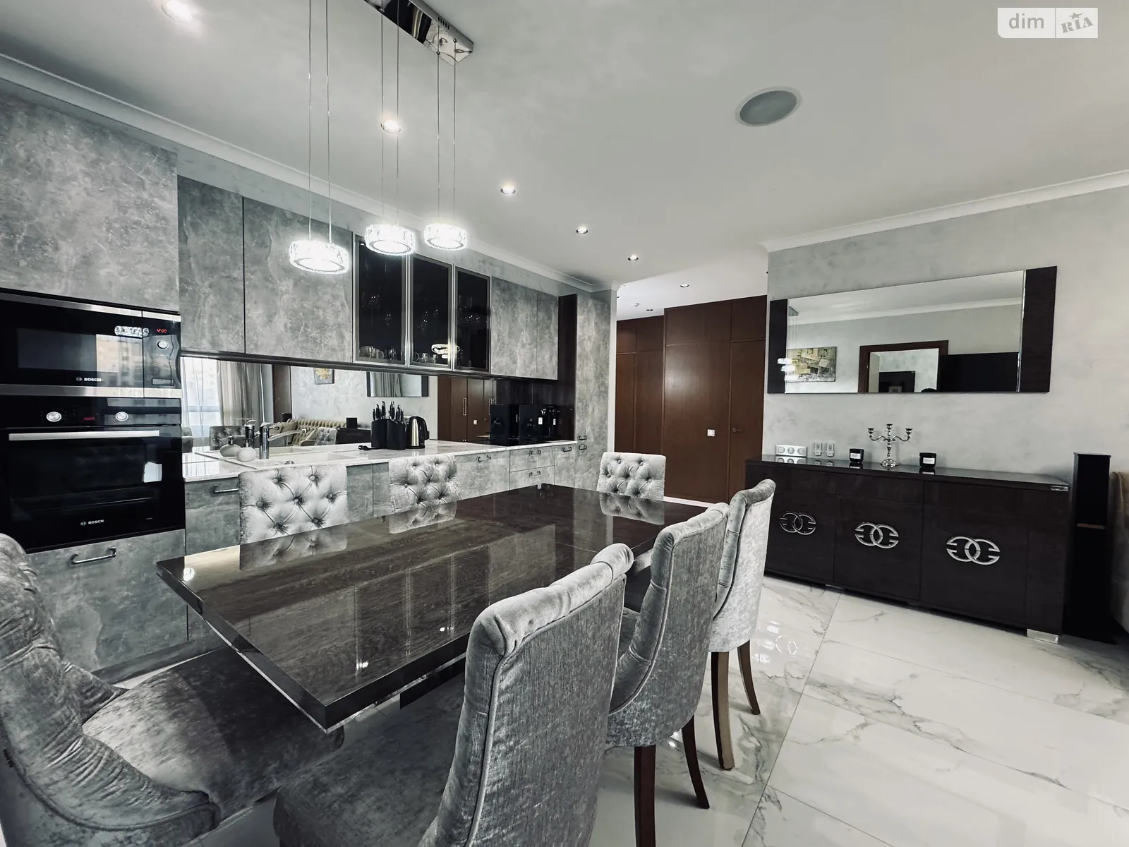 Продается 3-комнатная квартира 102 кв. м в Киеве, просп. Голосеевский(40-летия Октября), 60 - фото 1