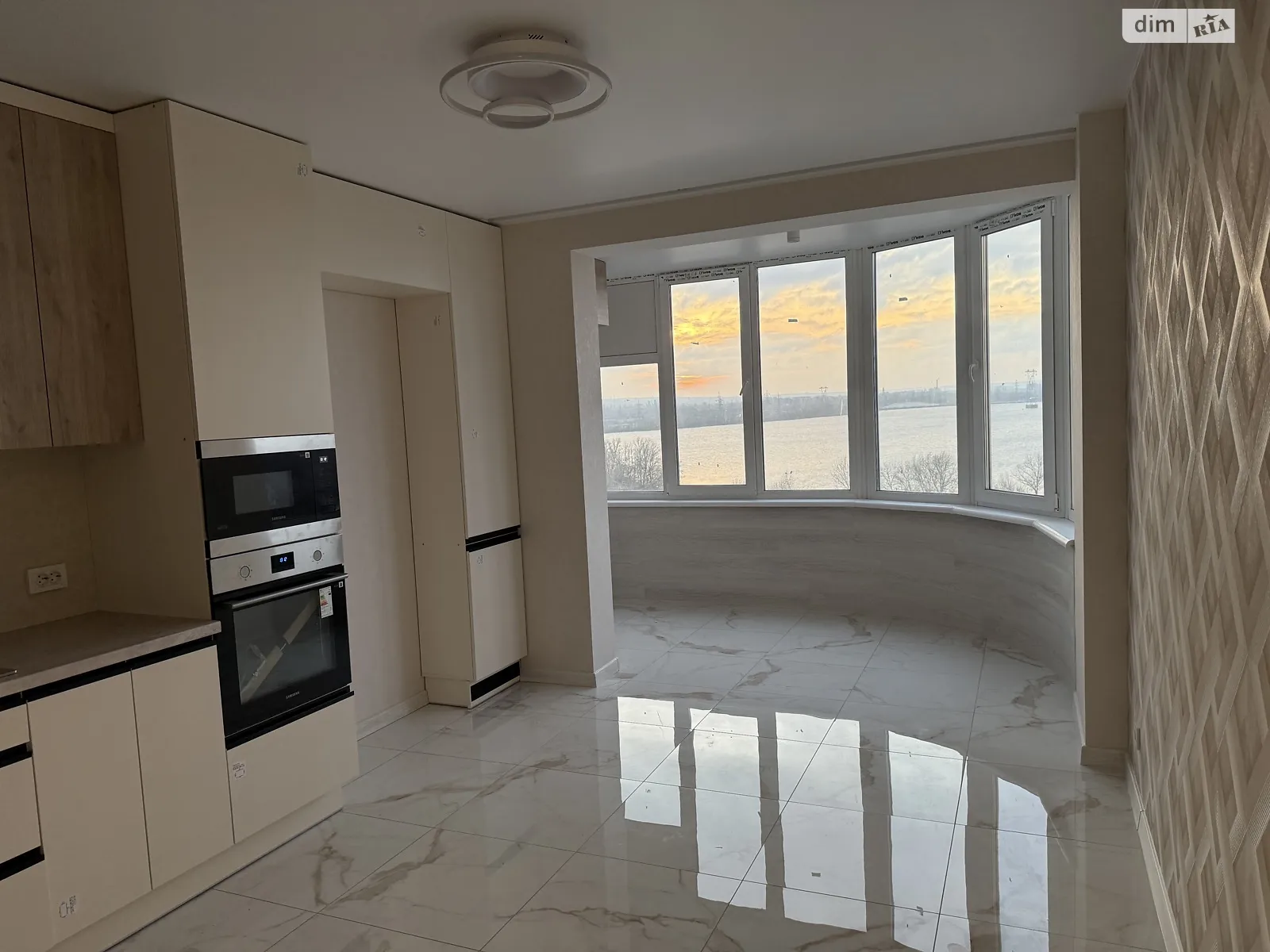 Продается 1-комнатная квартира 49.2 кв. м в Днепре, ул. Степана Рудницкого(Шолохова) - фото 1