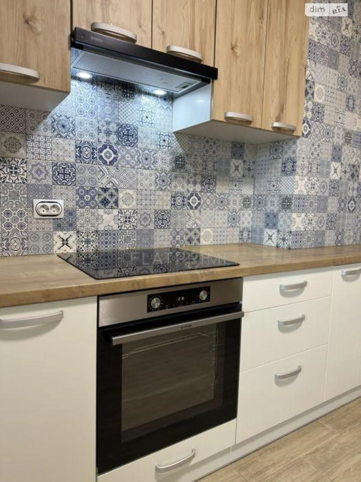 Продается 2-комнатная квартира 75 кв. м в Киеве, пер. Ясиноватский, 11 - фото 1