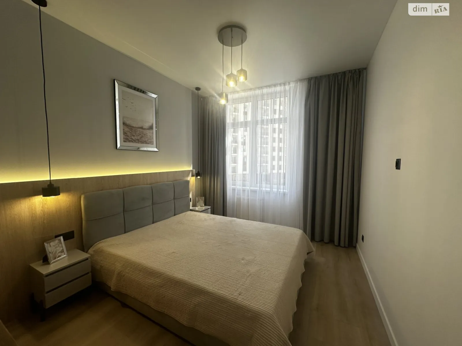 Продается 1-комнатная квартира 41.7 кв. м в Одессе, ул. Краснова, 1В - фото 1