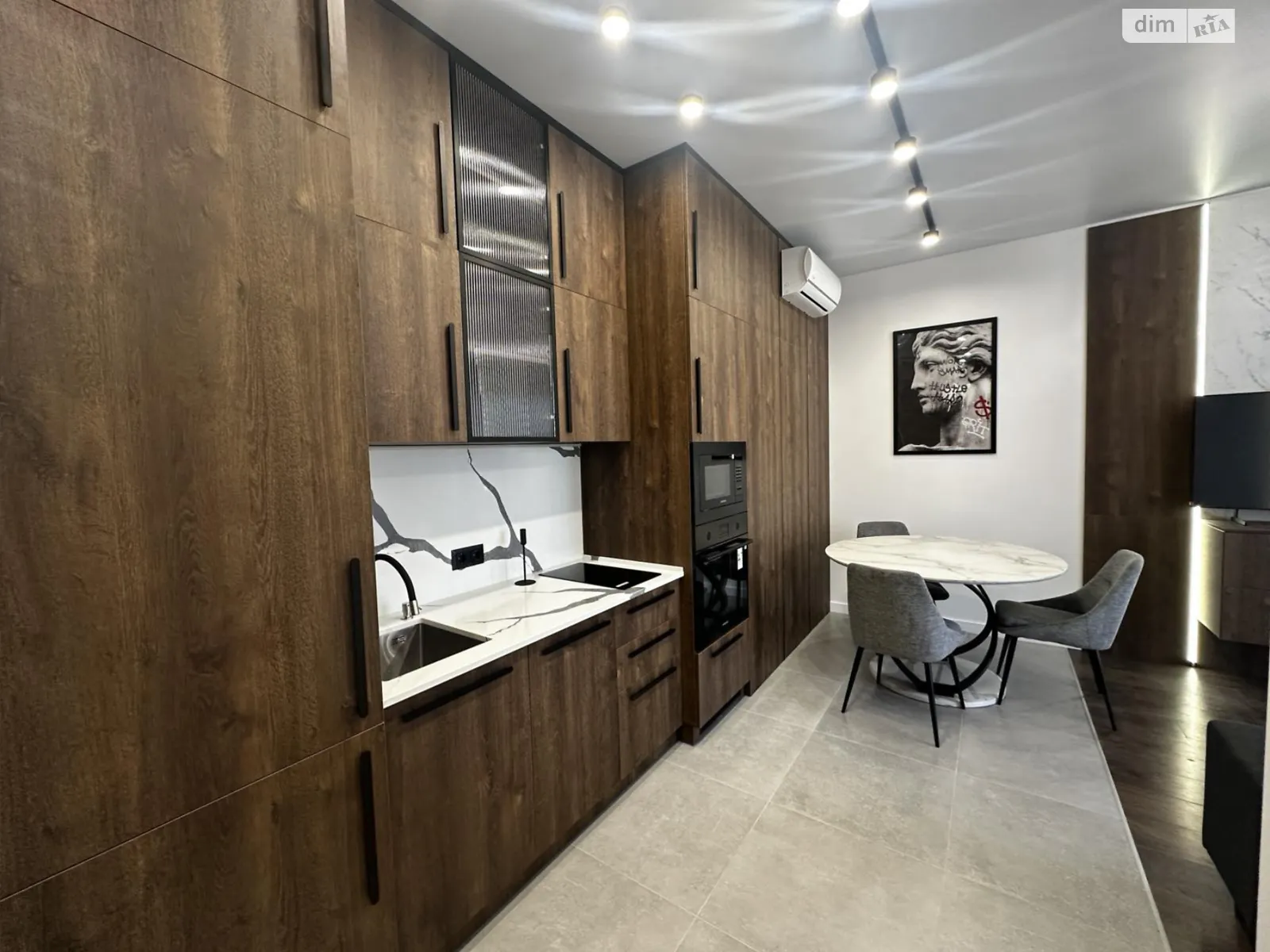 Продається 1-кімнатна квартира 43 кв. м у Одесі, вул. Краснова, 1А - фото 1