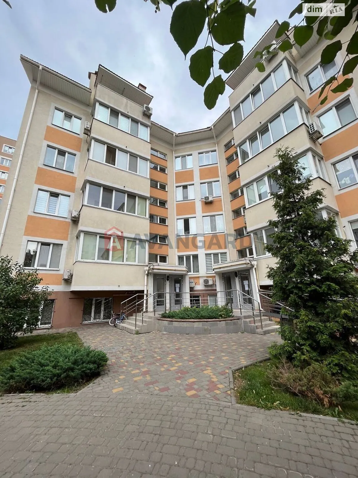 Продається 2-кімнатна квартира 56.1 кв. м у Святопетрівське, вул. Богдана Хмельницького, 5Б - фото 1