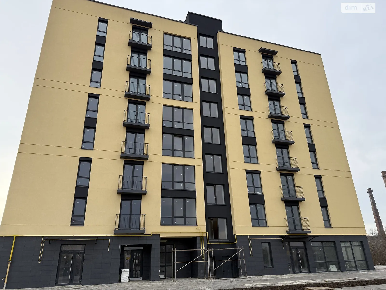 3-комнатная квартира 75.4 кв. м в Тернополе, ул. Текстильная - фото 1