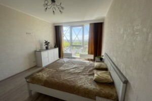 Сниму квартиру в Броварах долгосрочно