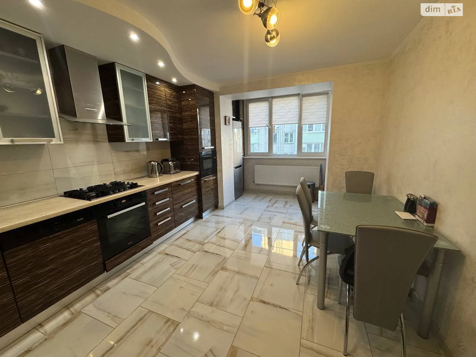 Продается 3-комнатная квартира 91.3 кв. м в Великой Березовице, цена: 107000 $ - фото 1