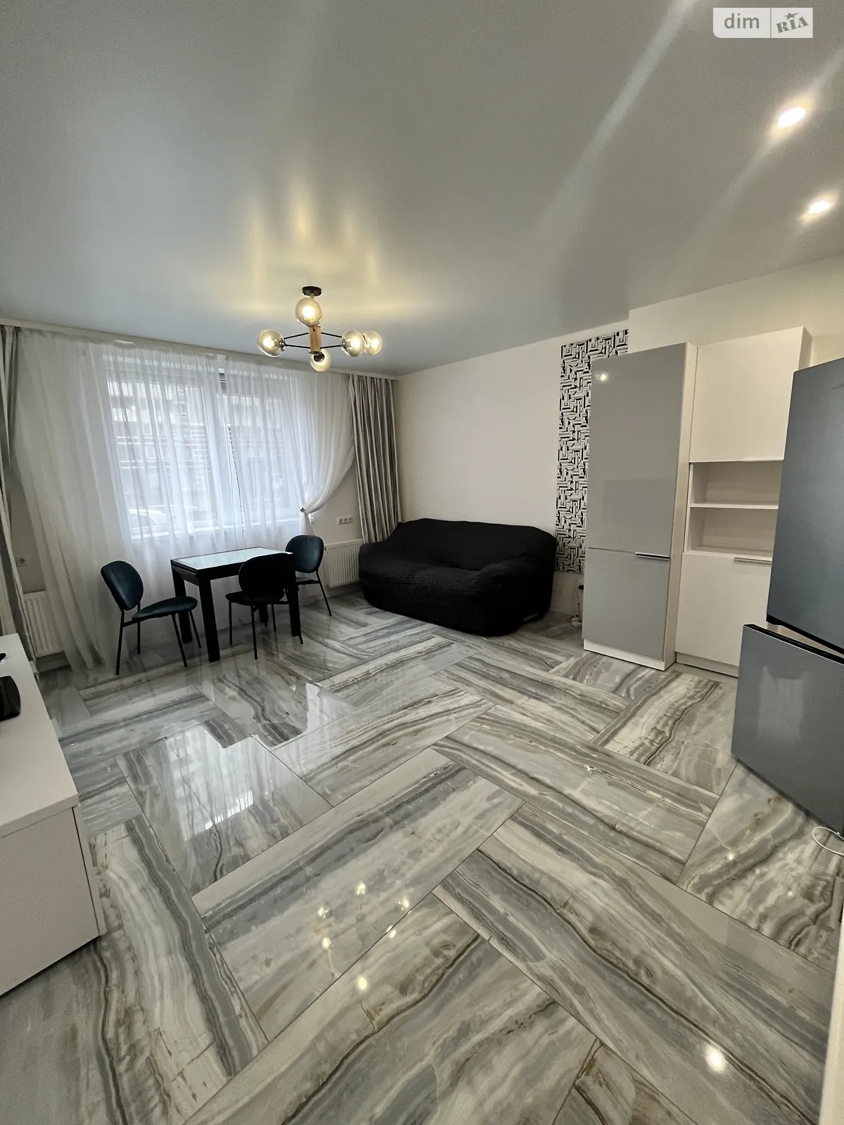 Сдается в аренду 1-комнатная квартира 50 кв. м в Хмельницком, ул. Свободы, 20/5 - фото 1