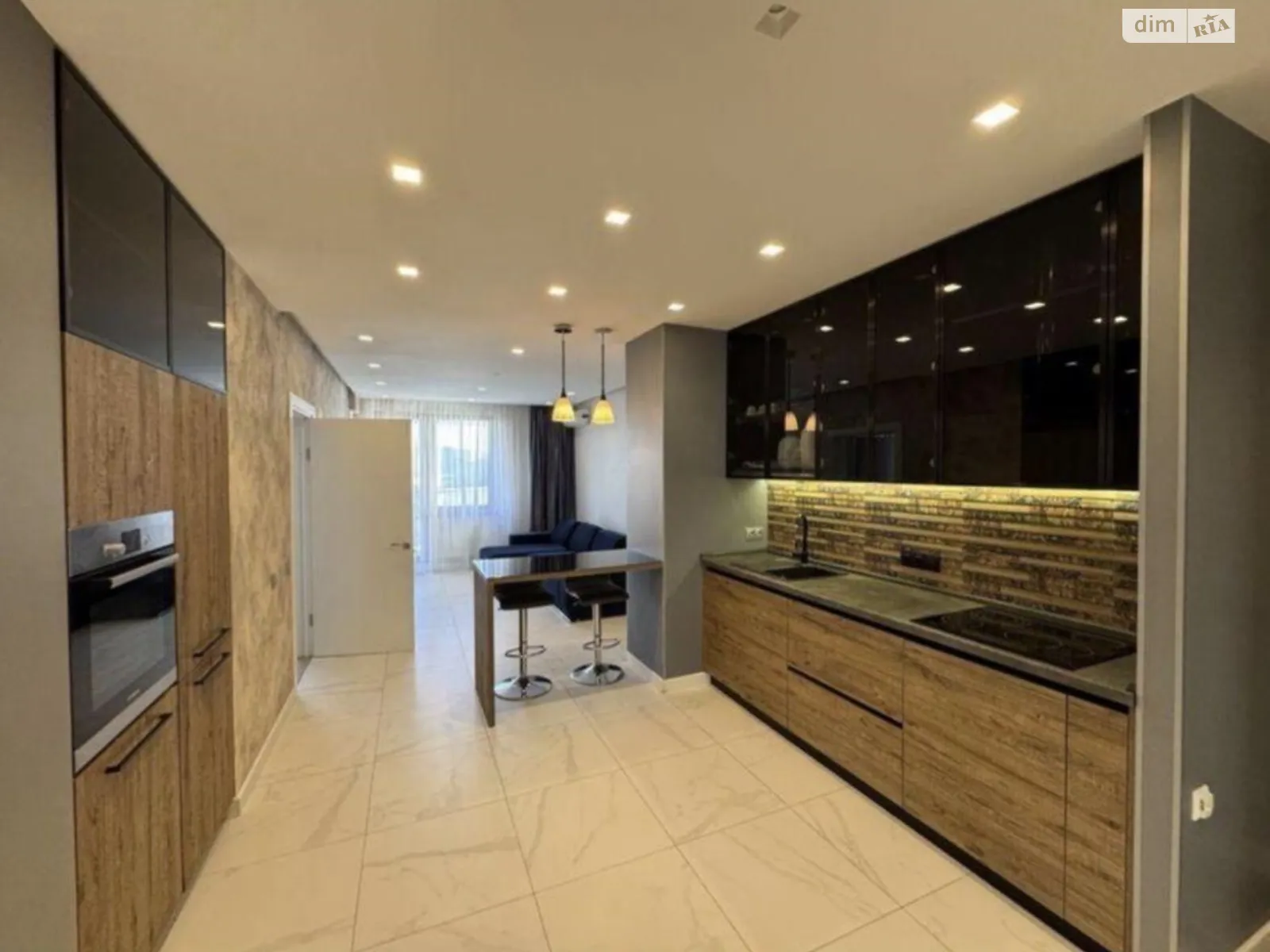 Продается 2-комнатная квартира 65 кв. м в Киеве, просп. Голосеевский(40-летия Октября), 60 - фото 1