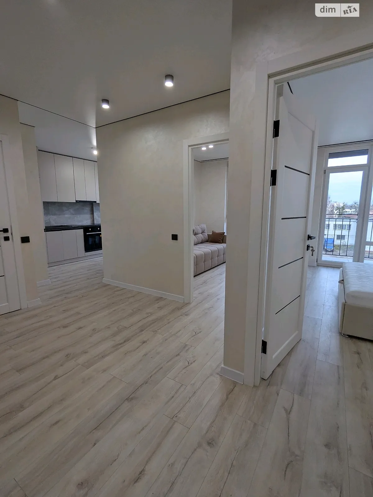 Сдается в аренду 2-комнатная квартира 56 кв. м в, цена: 500 $ - фото 1