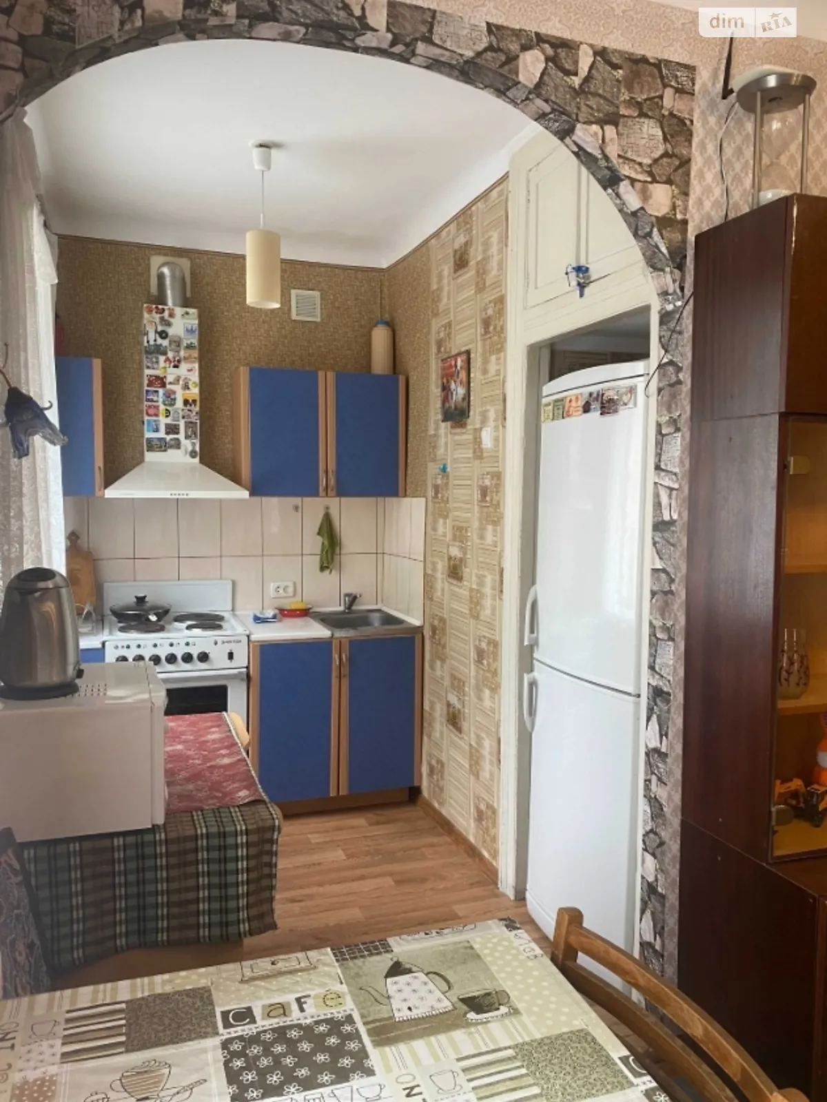 Продается 2-комнатная квартира 36 кв. м в Днепре, ул. Криворожская, 36 - фото 1