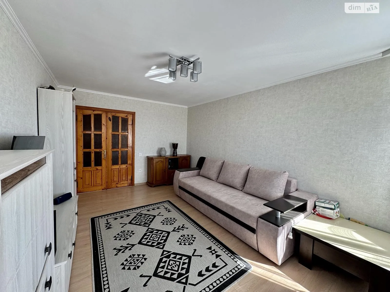 Продается 2-комнатная квартира 57 кв. м в Виннице, ул. Келецкая, 124 - фото 1